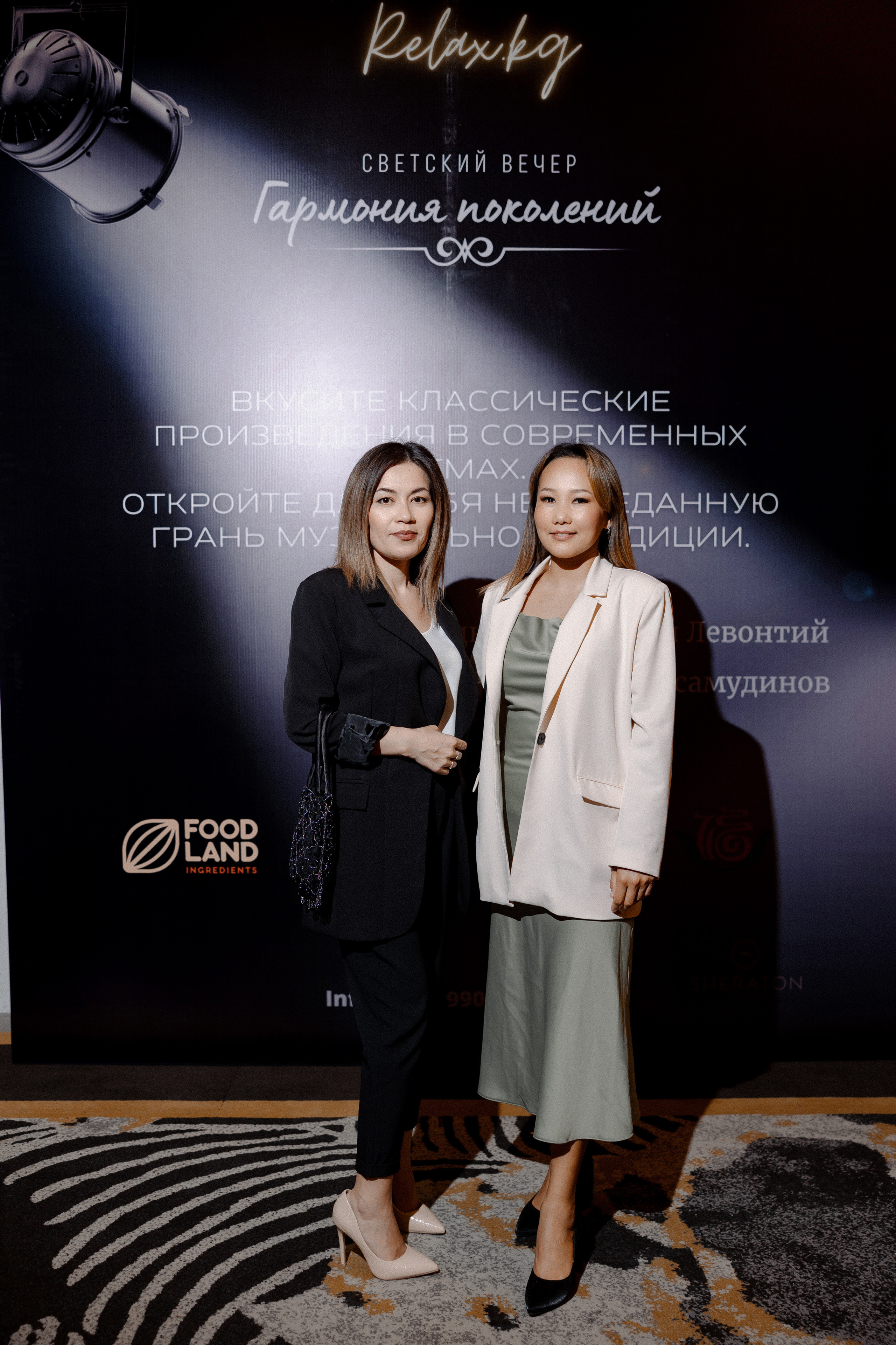 Concert Music of Ulan Asamudinov. Азимжан Нуритдинходжаев — свадебный фотограф