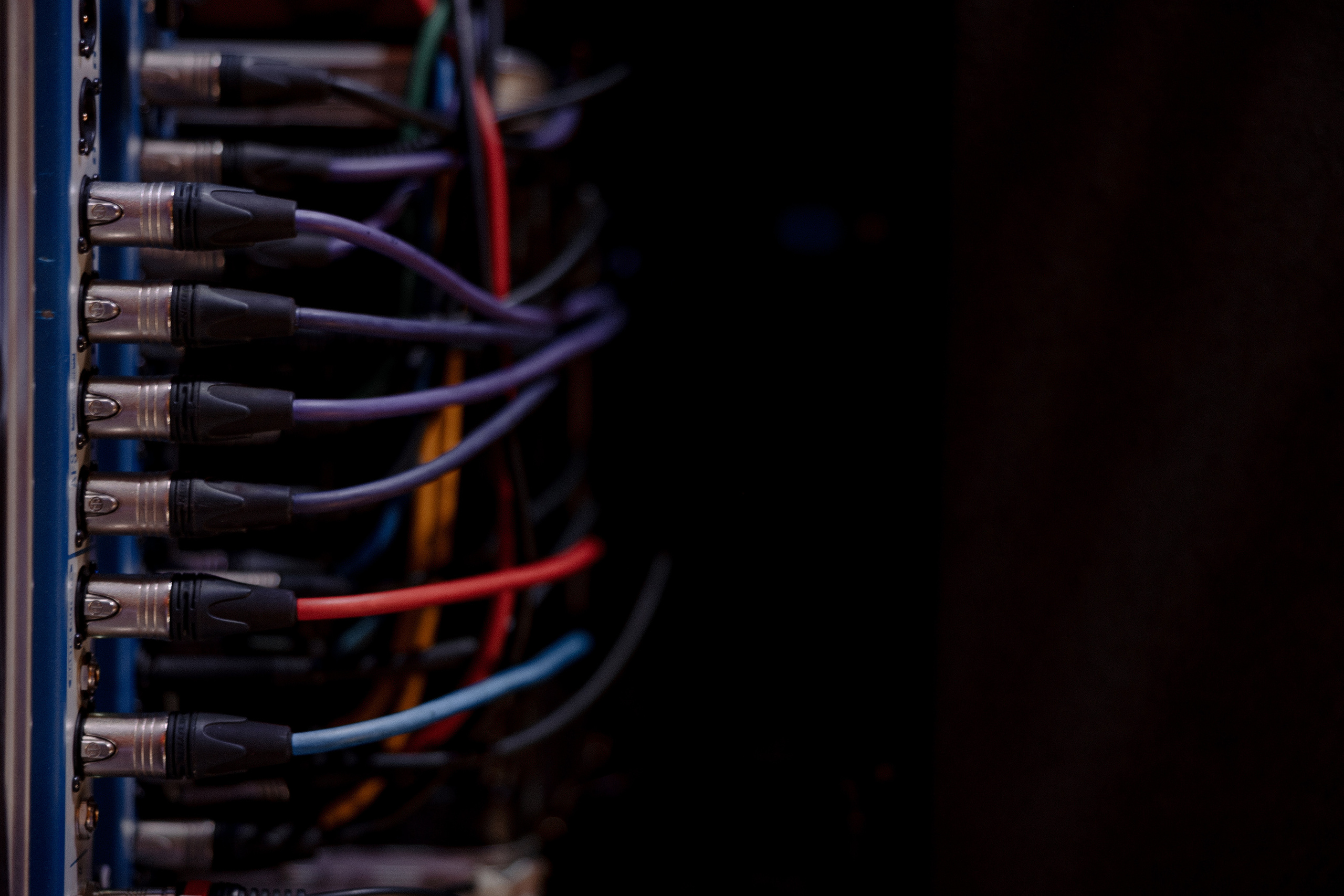 Concert Music of Ulan Asamudinov. Азимжан Нуритдинходжаев — свадебный фотограф