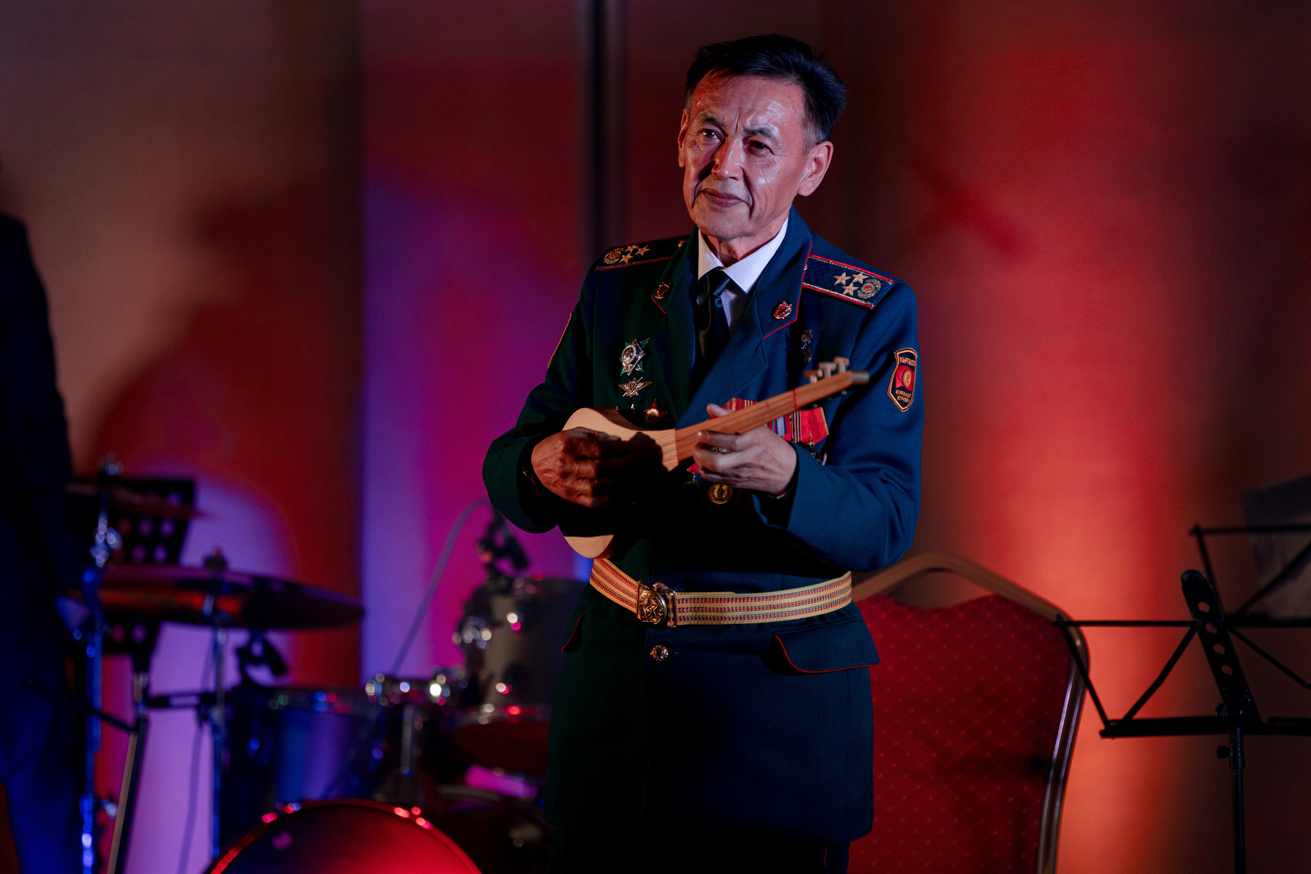 Concert Music of Ulan Asamudinov. Азимжан Нуритдинходжаев — свадебный фотограф