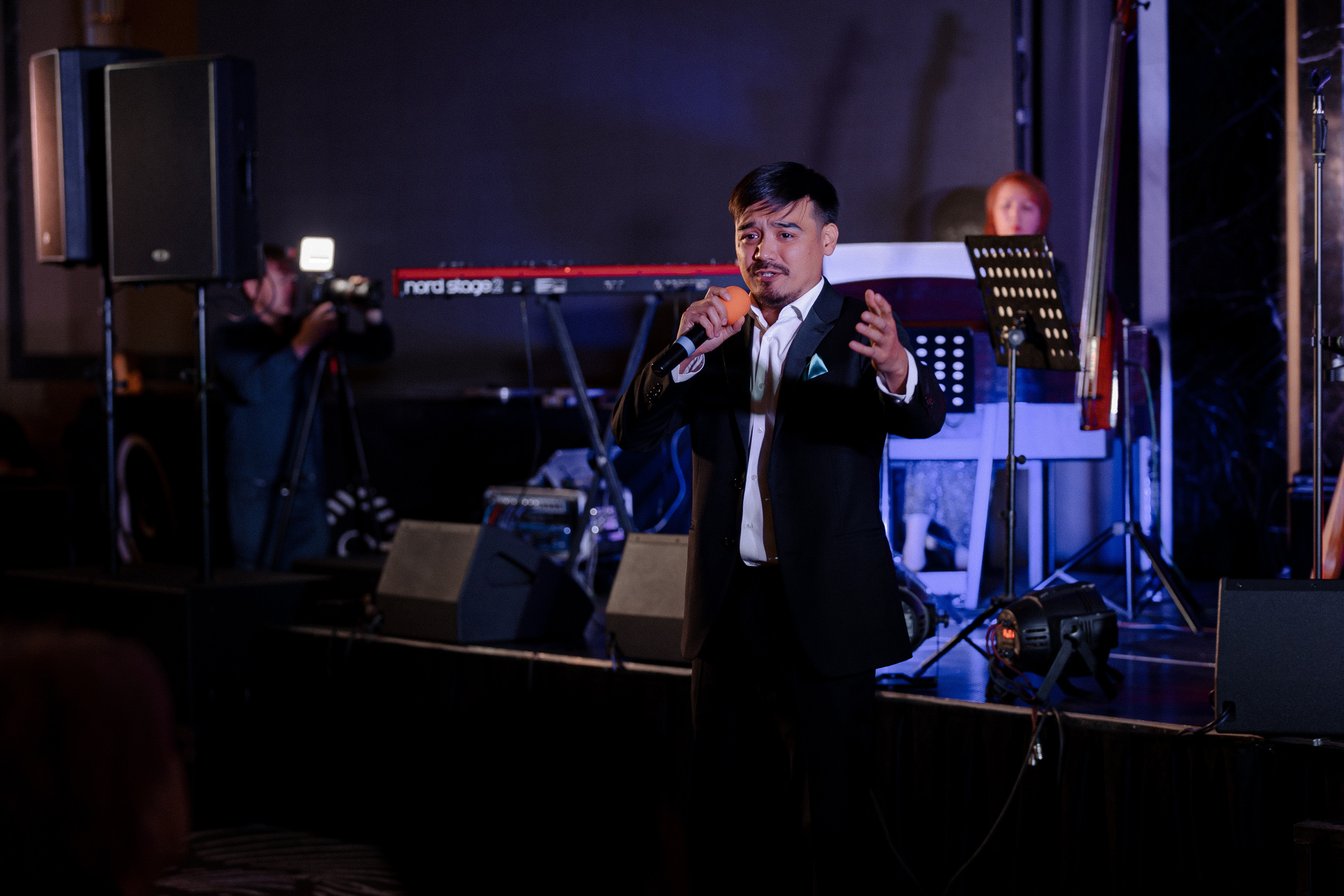 Concert Music of Ulan Asamudinov. Азимжан Нуритдинходжаев — свадебный фотограф