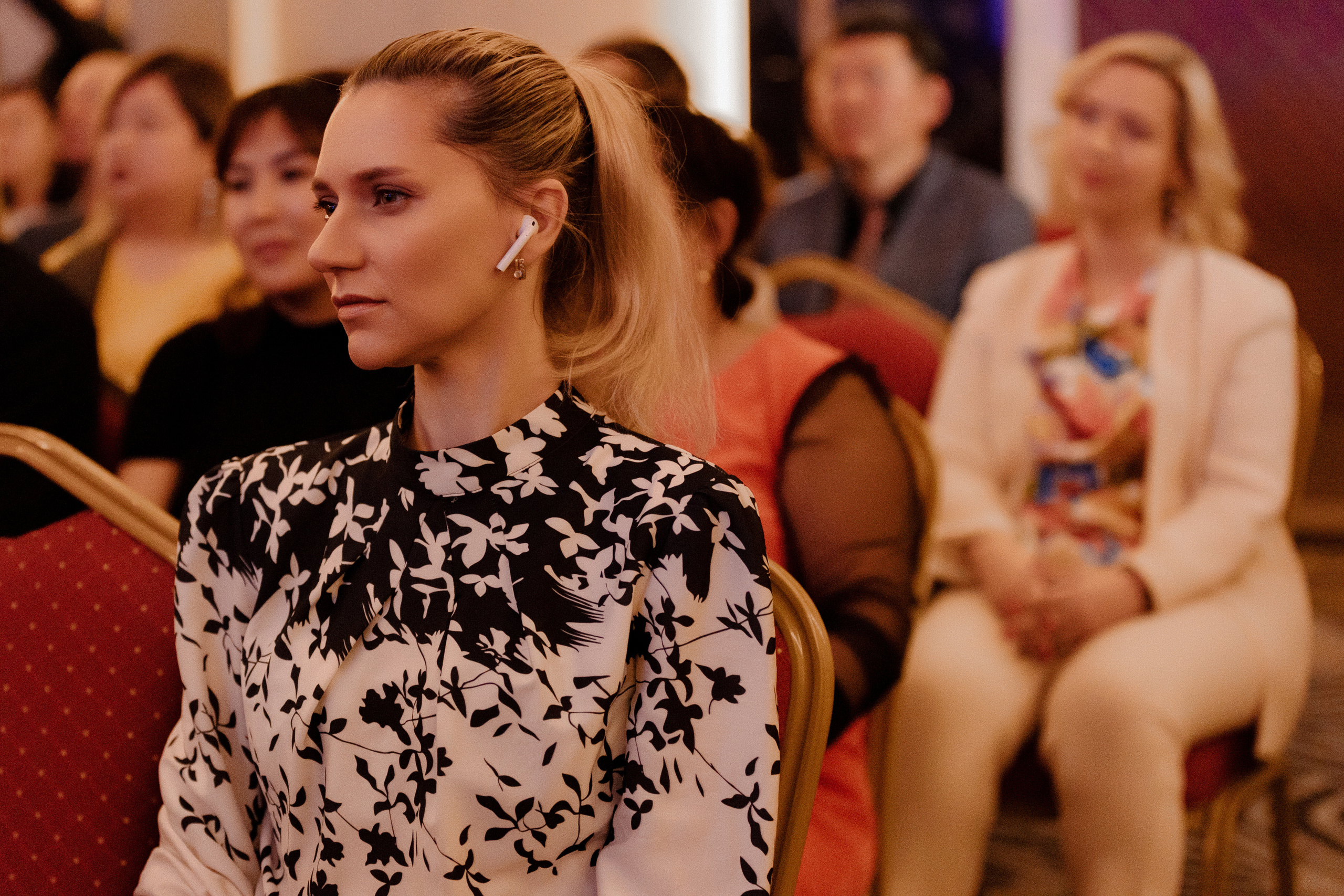 Concert Music of Ulan Asamudinov. Азимжан Нуритдинходжаев — свадебный фотограф