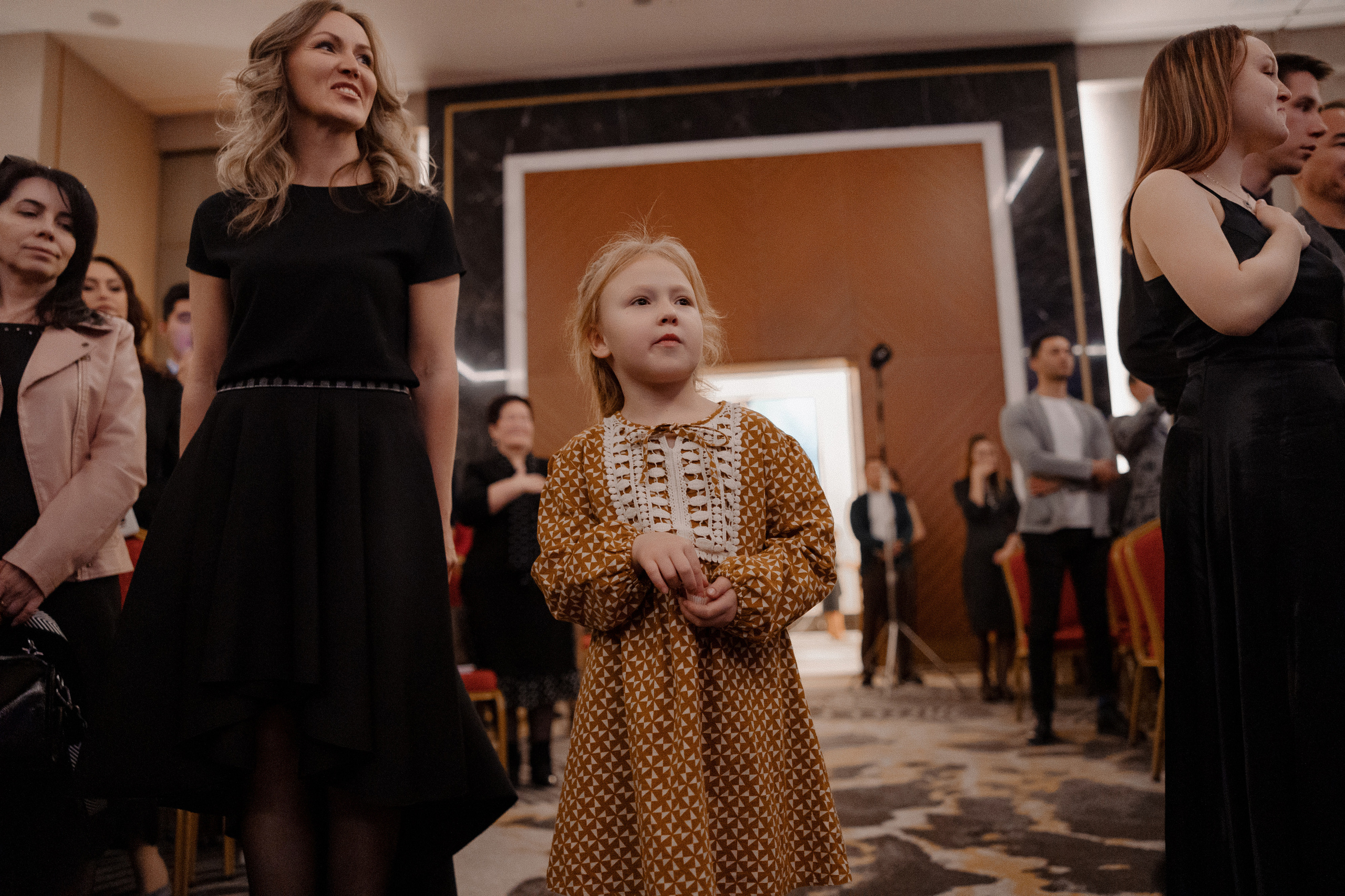 Concert Music of Ulan Asamudinov. Азимжан Нуритдинходжаев — свадебный фотограф