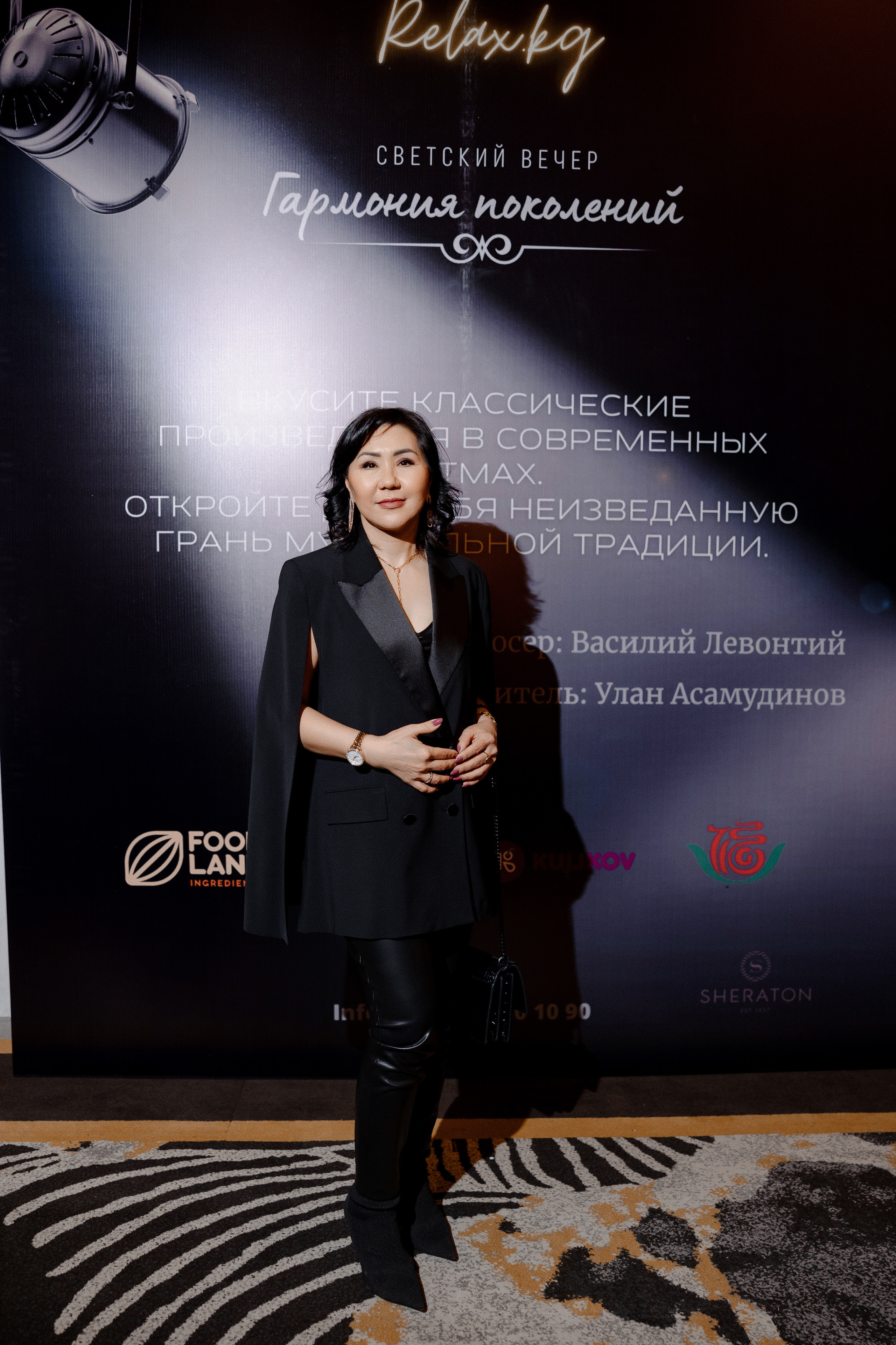 Concert Music of Ulan Asamudinov. Азимжан Нуритдинходжаев — свадебный фотограф