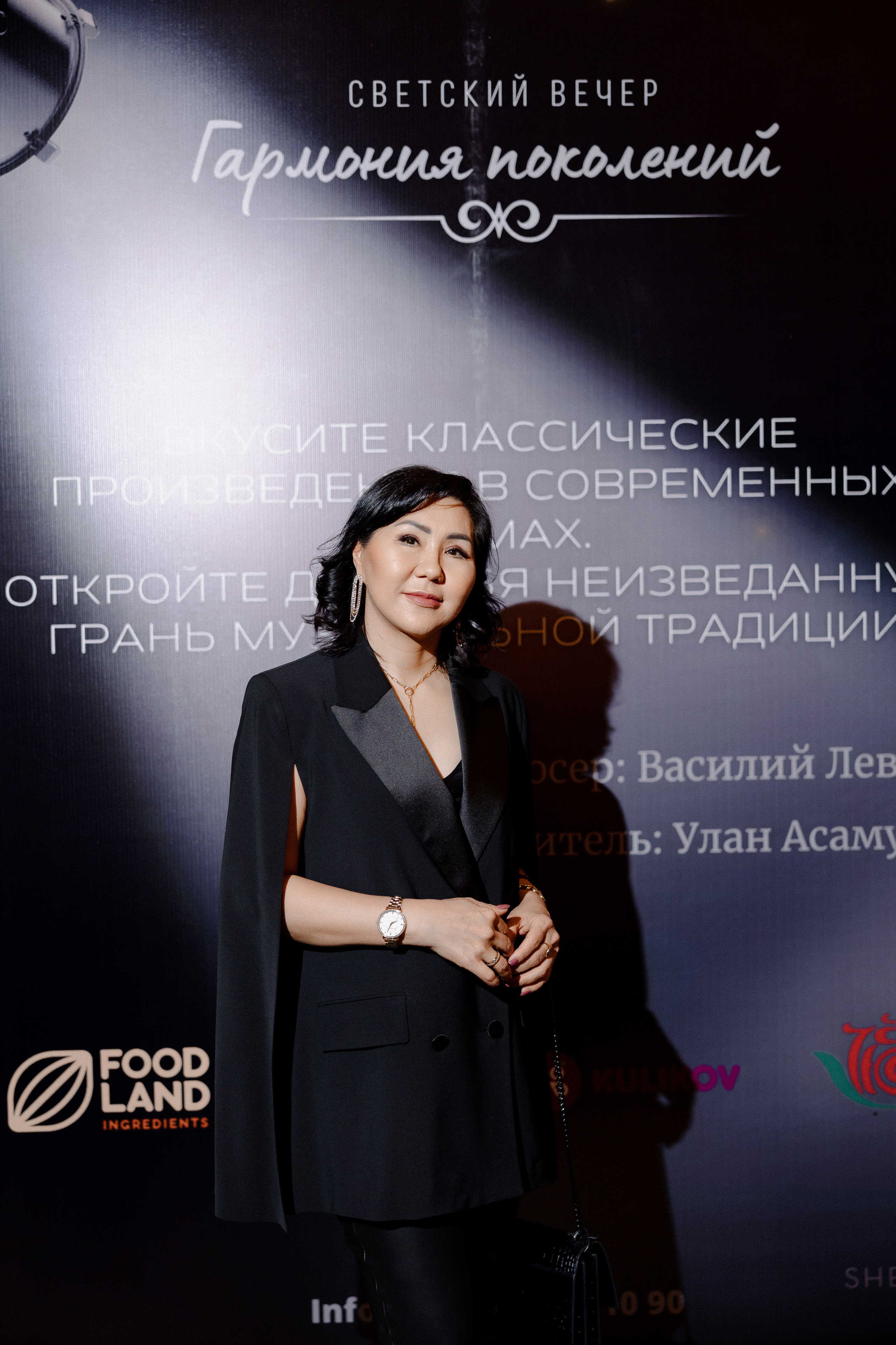 Concert Music of Ulan Asamudinov. Азимжан Нуритдинходжаев — свадебный фотограф