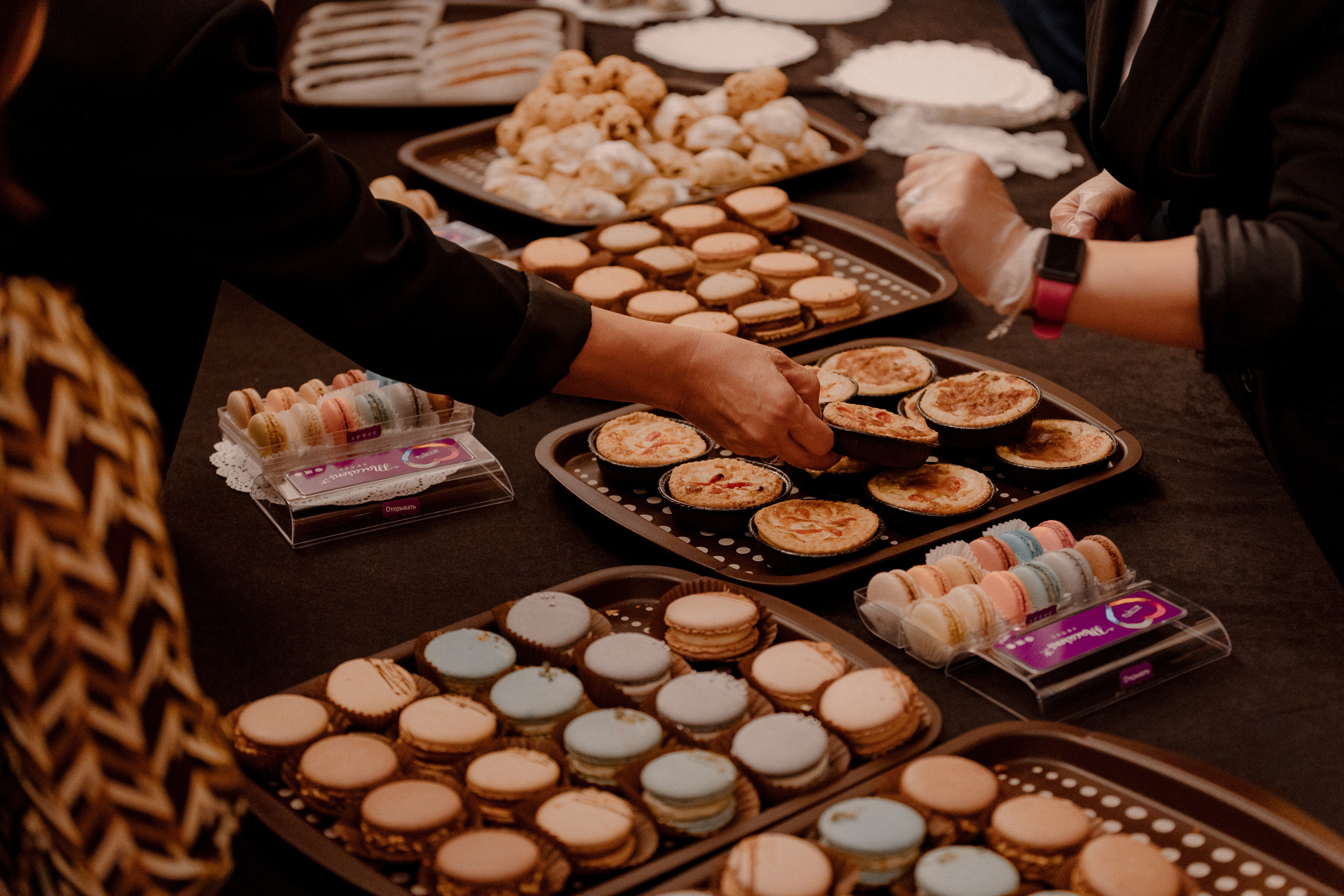 Concert Music of Ulan Asamudinov. Азимжан Нуритдинходжаев — свадебный фотограф