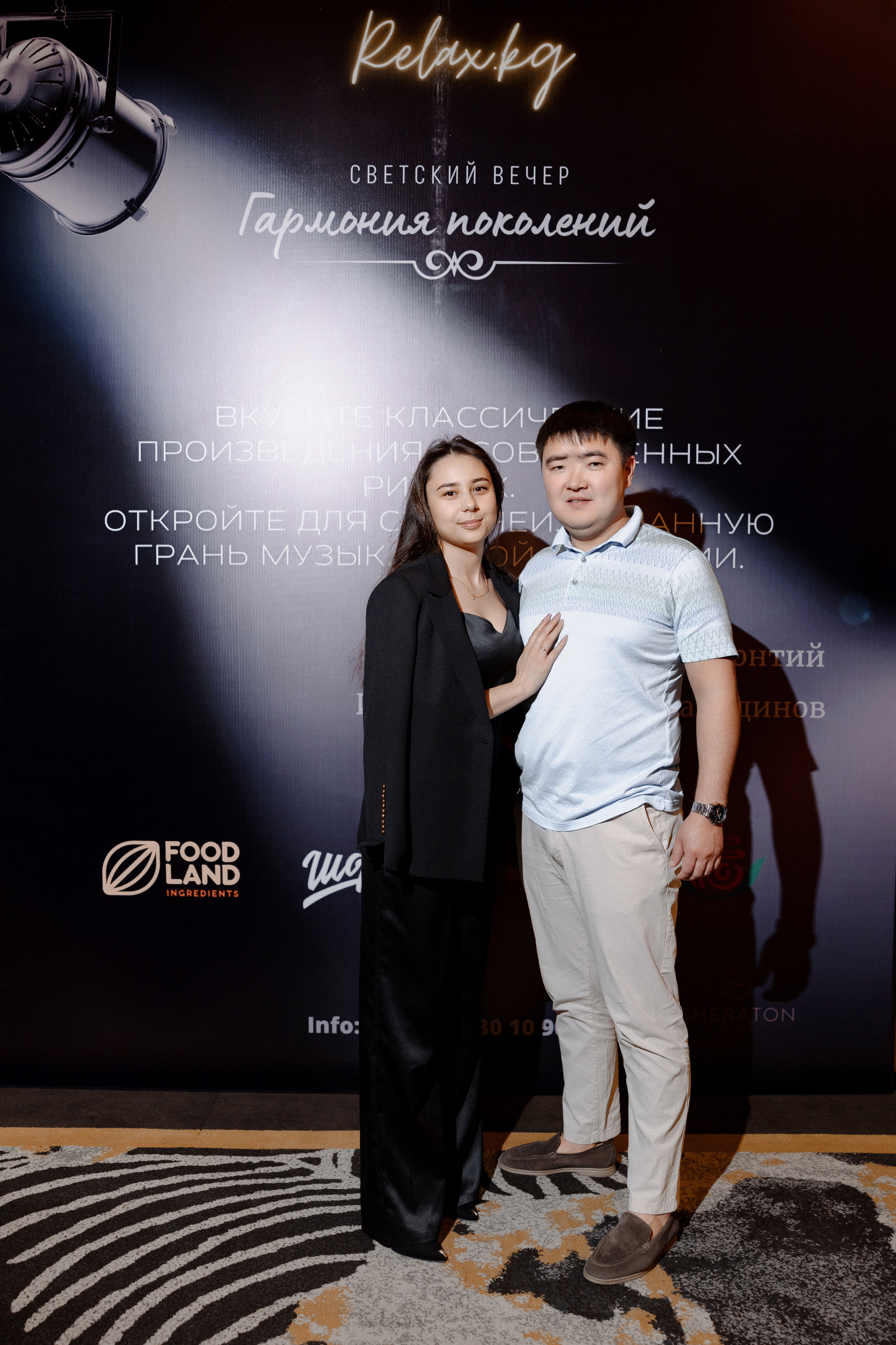 Concert Music of Ulan Asamudinov. Азимжан Нуритдинходжаев — свадебный фотограф