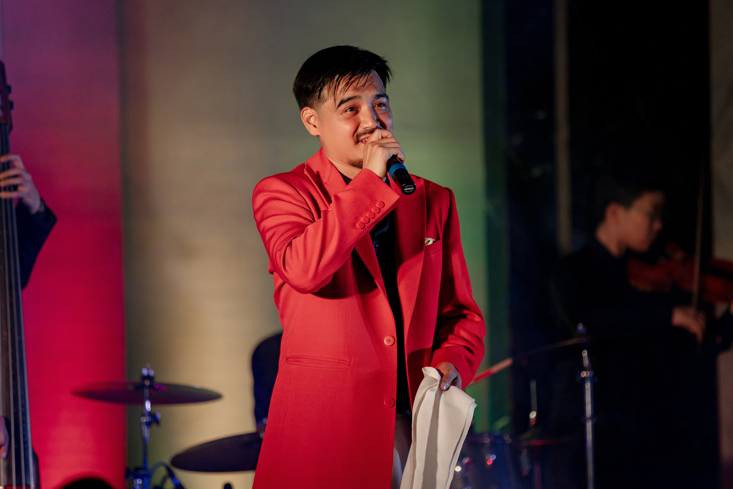 Concert Music of Ulan Asamudinov. Азимжан Нуритдинходжаев — свадебный фотограф