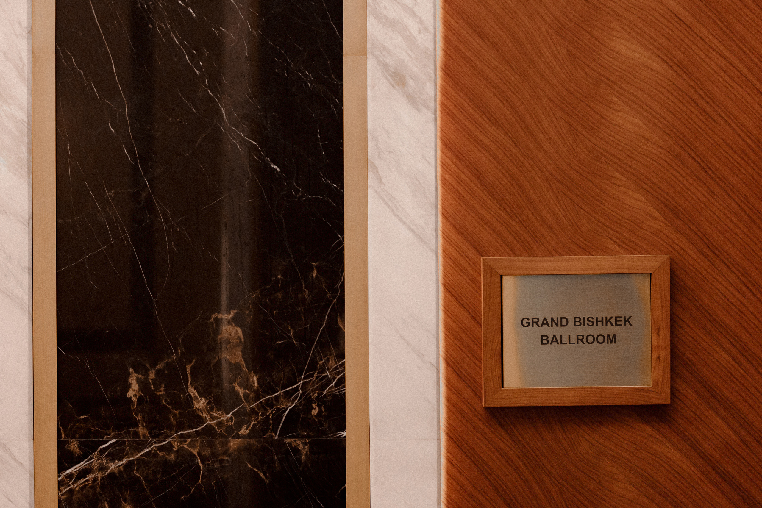 Concert Music of Ulan Asamudinov. Азимжан Нуритдинходжаев — свадебный фотограф