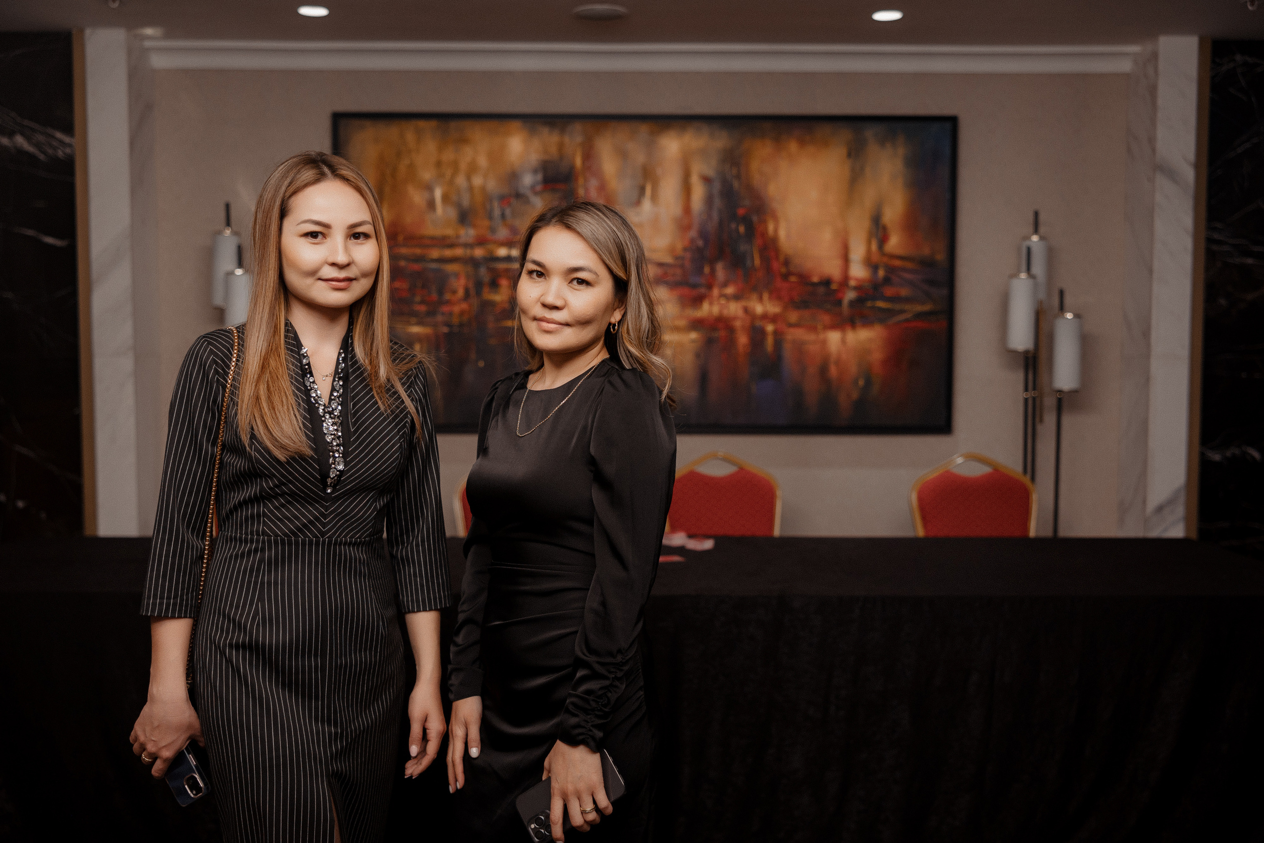 Concert Music of Ulan Asamudinov. Азимжан Нуритдинходжаев — свадебный фотограф