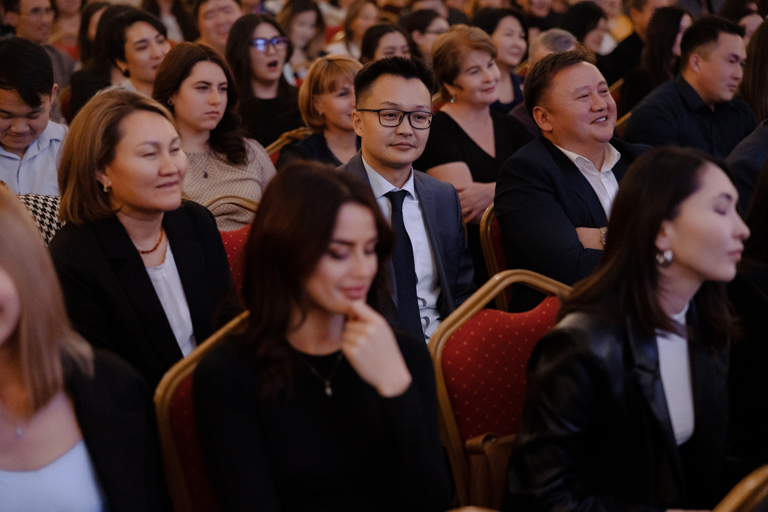 Concert Music of Ulan Asamudinov. Азимжан Нуритдинходжаев — свадебный фотограф