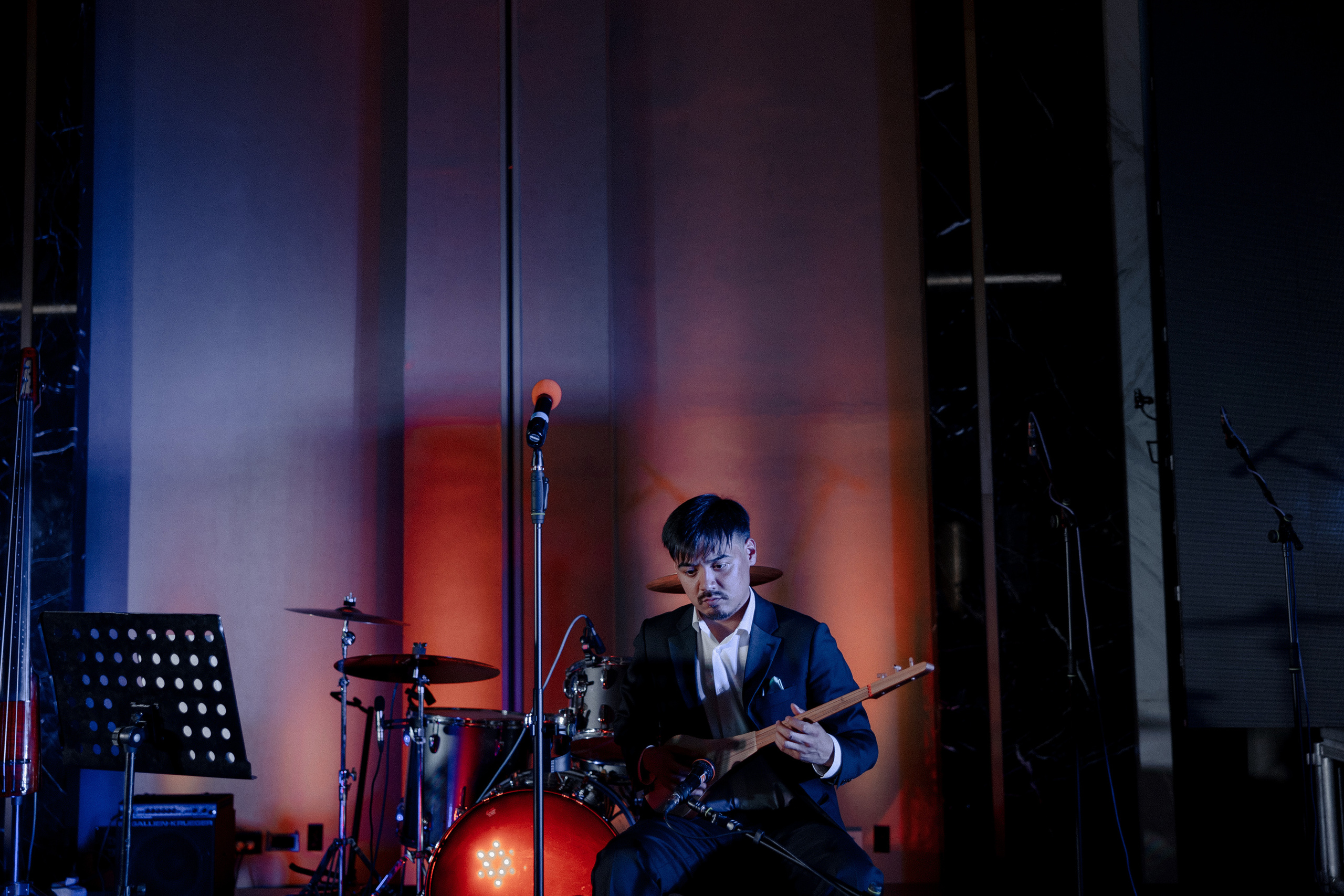 Concert Music of Ulan Asamudinov. Азимжан Нуритдинходжаев — свадебный фотограф