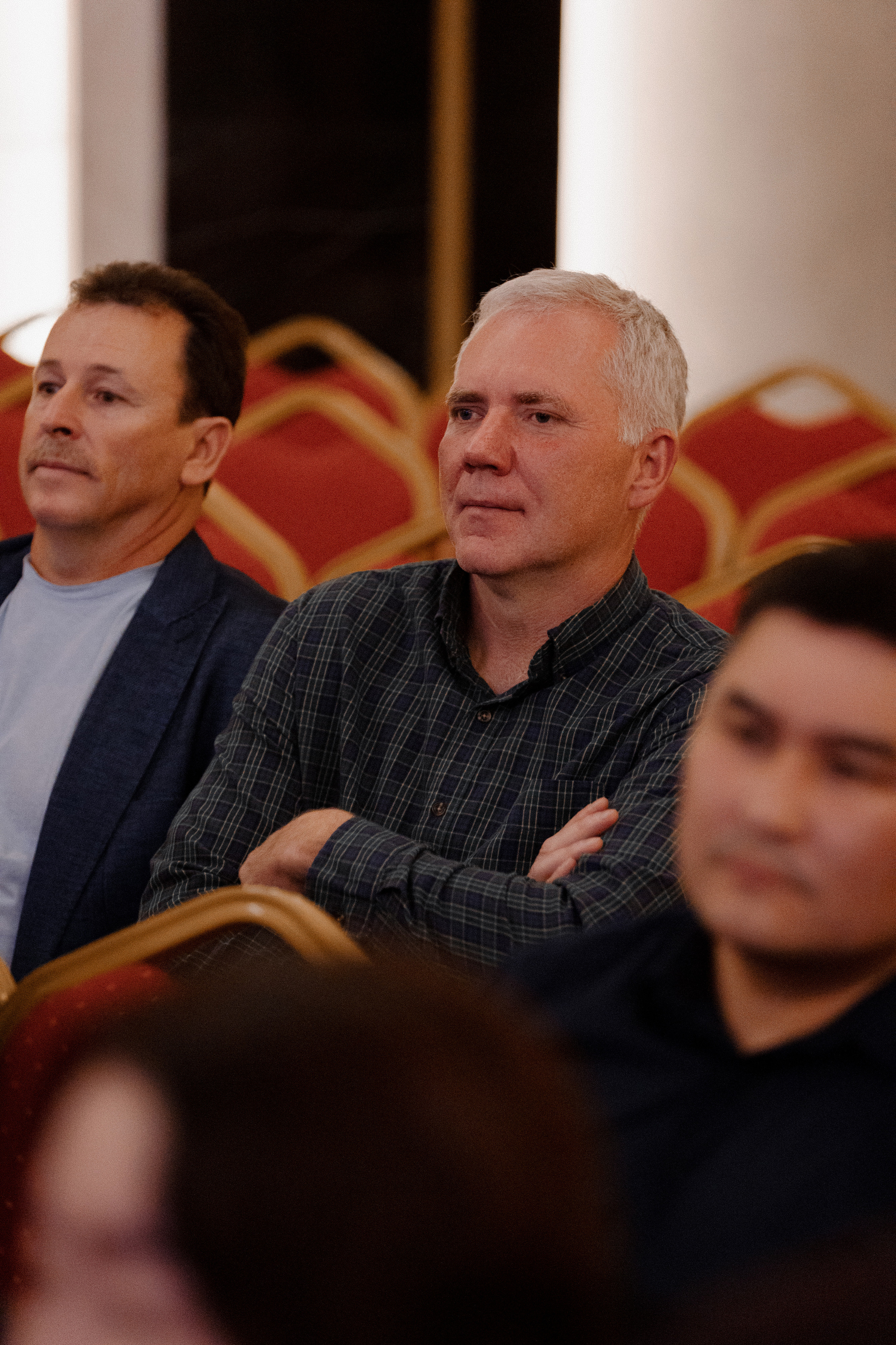 Concert Music of Ulan Asamudinov. Азимжан Нуритдинходжаев — свадебный фотограф