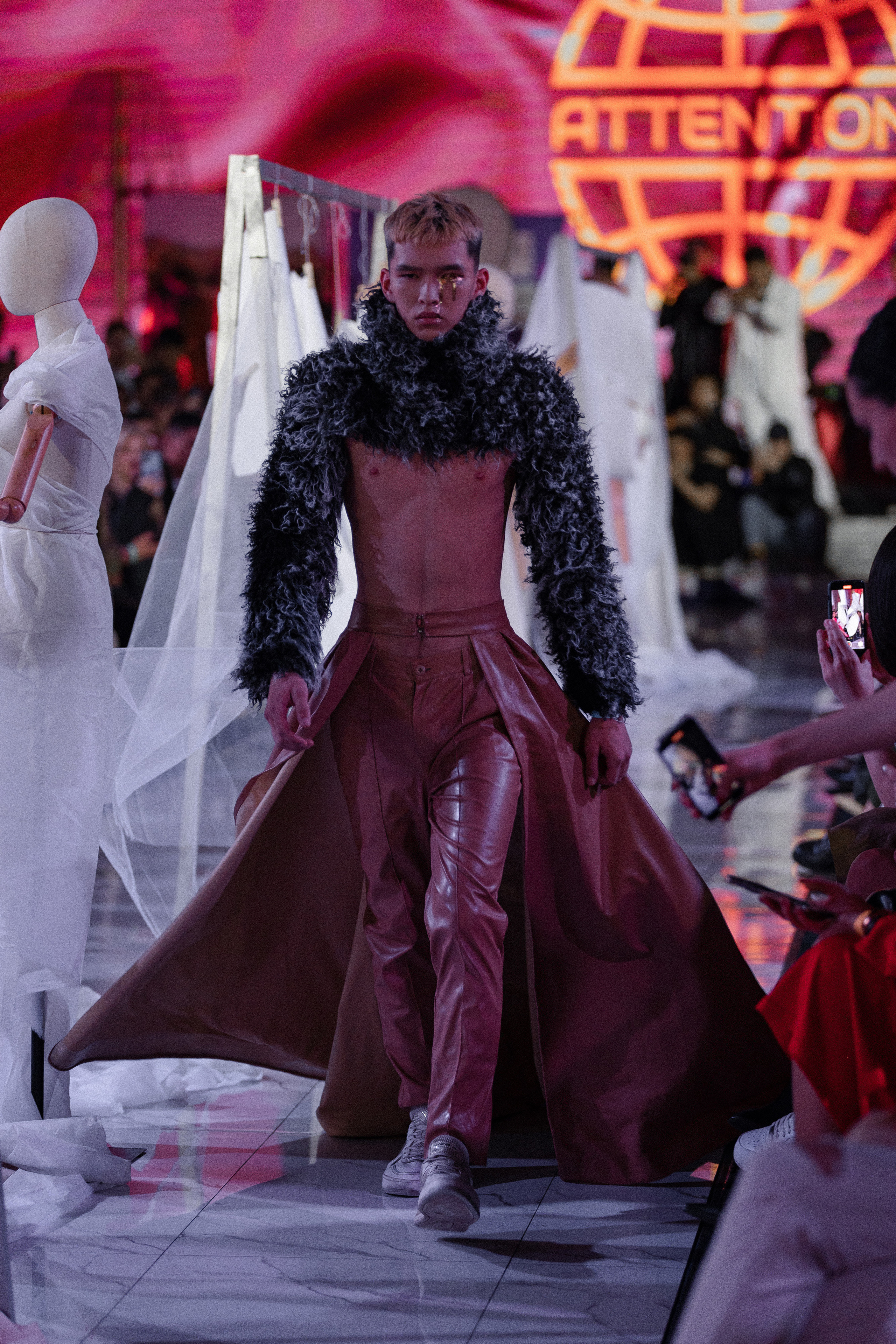 ATTENTION | Fashion Killa 2023. Азимжан Нуритдинходжаев — свадебный фотограф