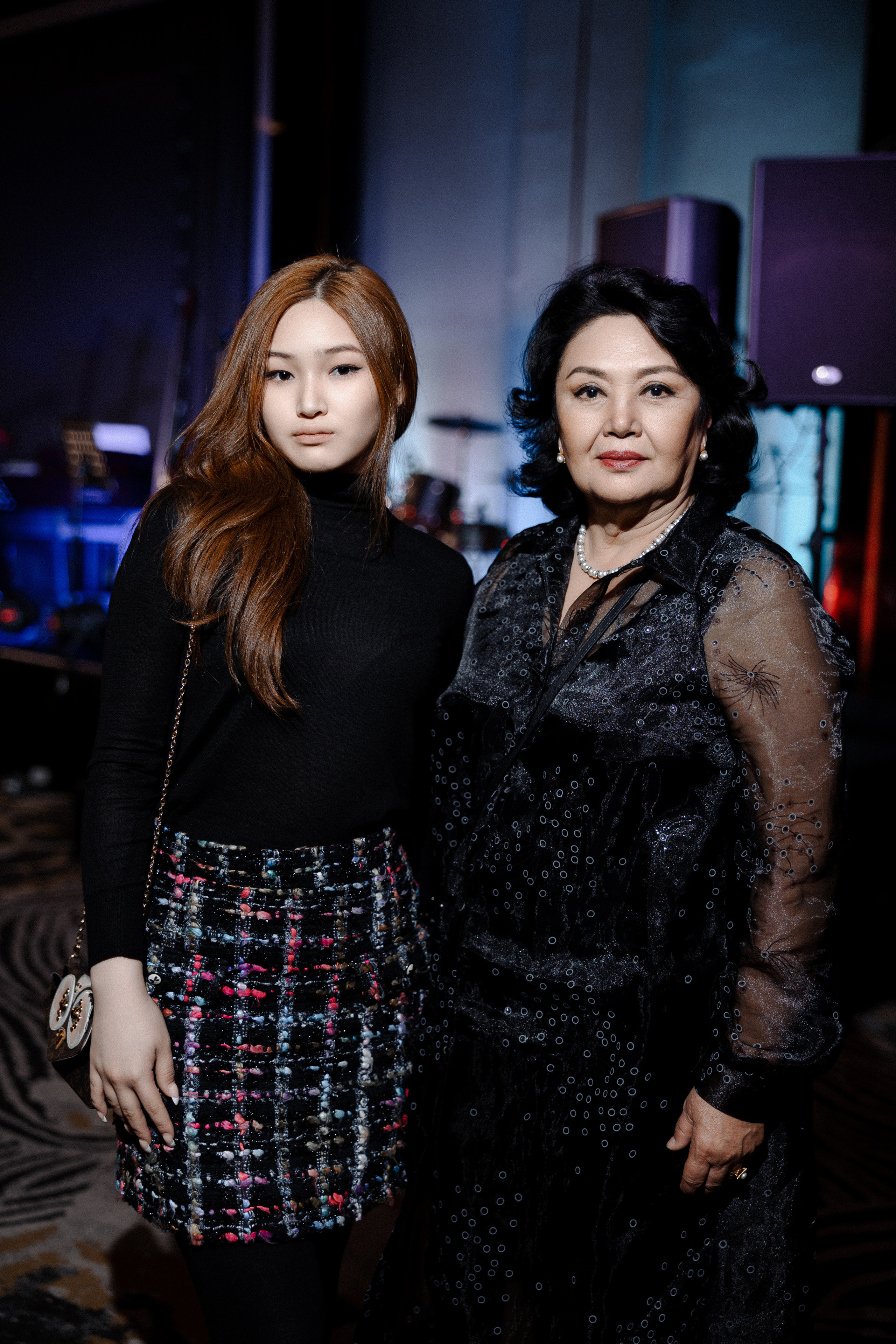 Concert Music of Ulan Asamudinov. Азимжан Нуритдинходжаев — свадебный фотограф