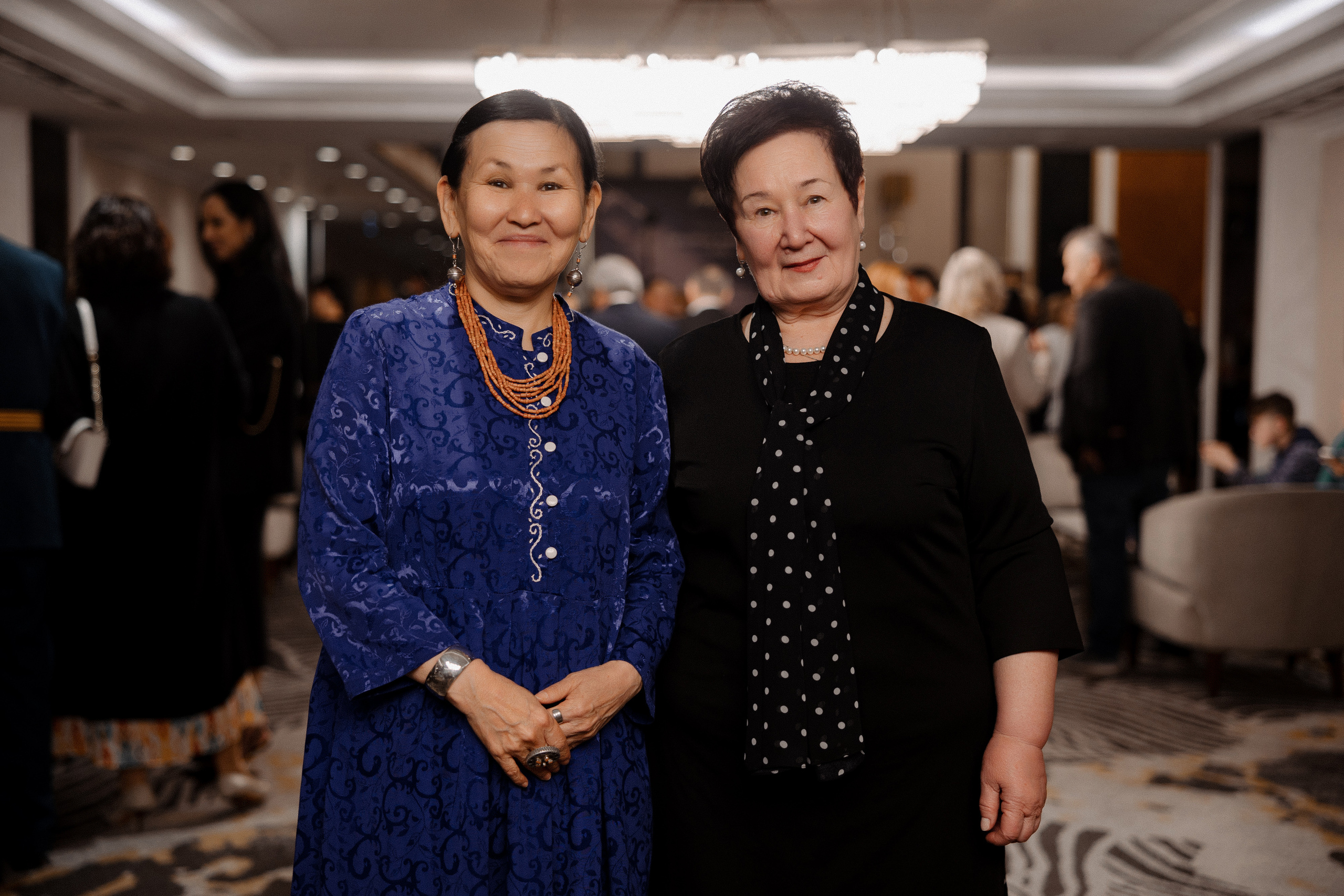 Concert Music of Ulan Asamudinov. Азимжан Нуритдинходжаев — свадебный фотограф