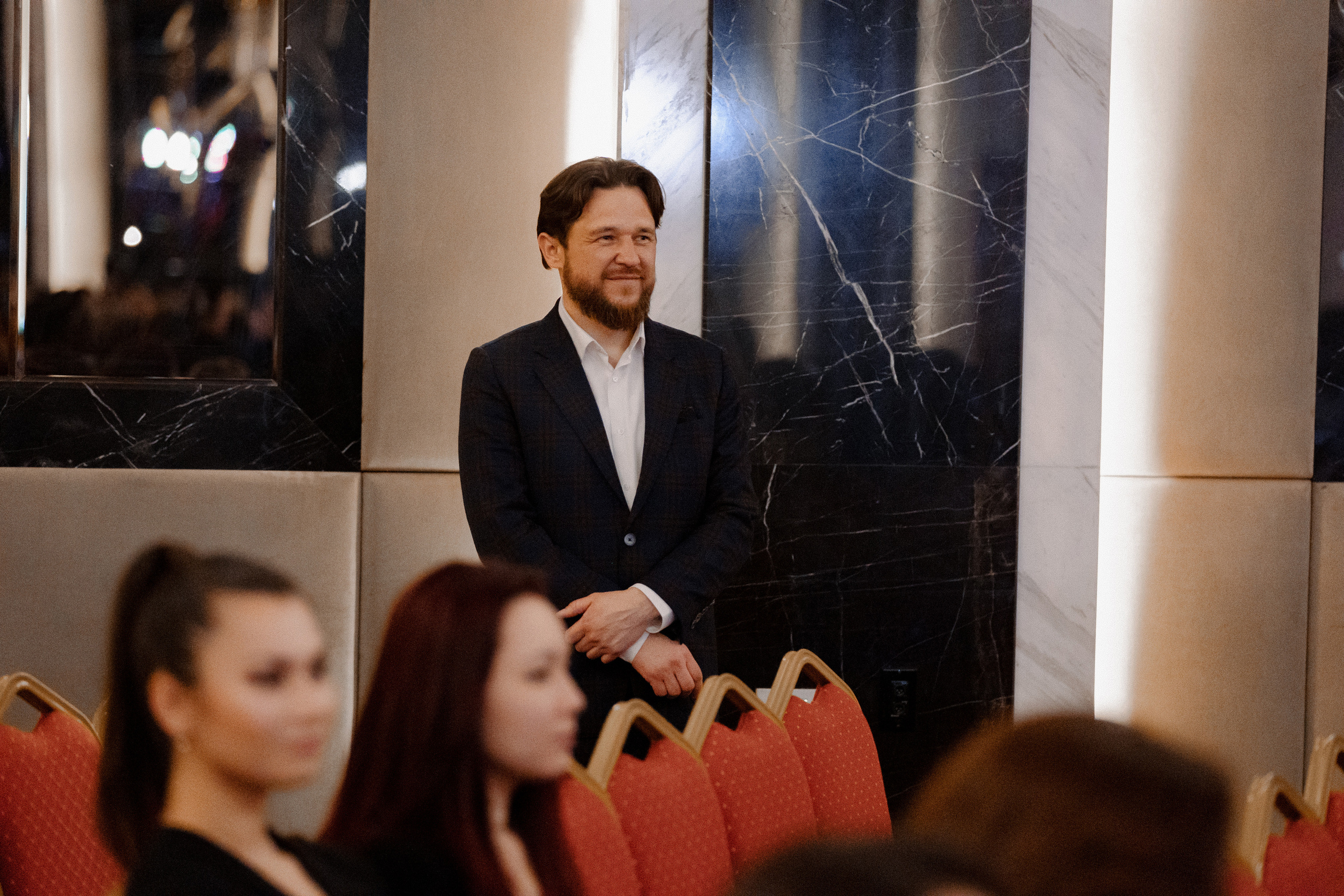 Concert Music of Ulan Asamudinov. Азимжан Нуритдинходжаев — свадебный фотограф