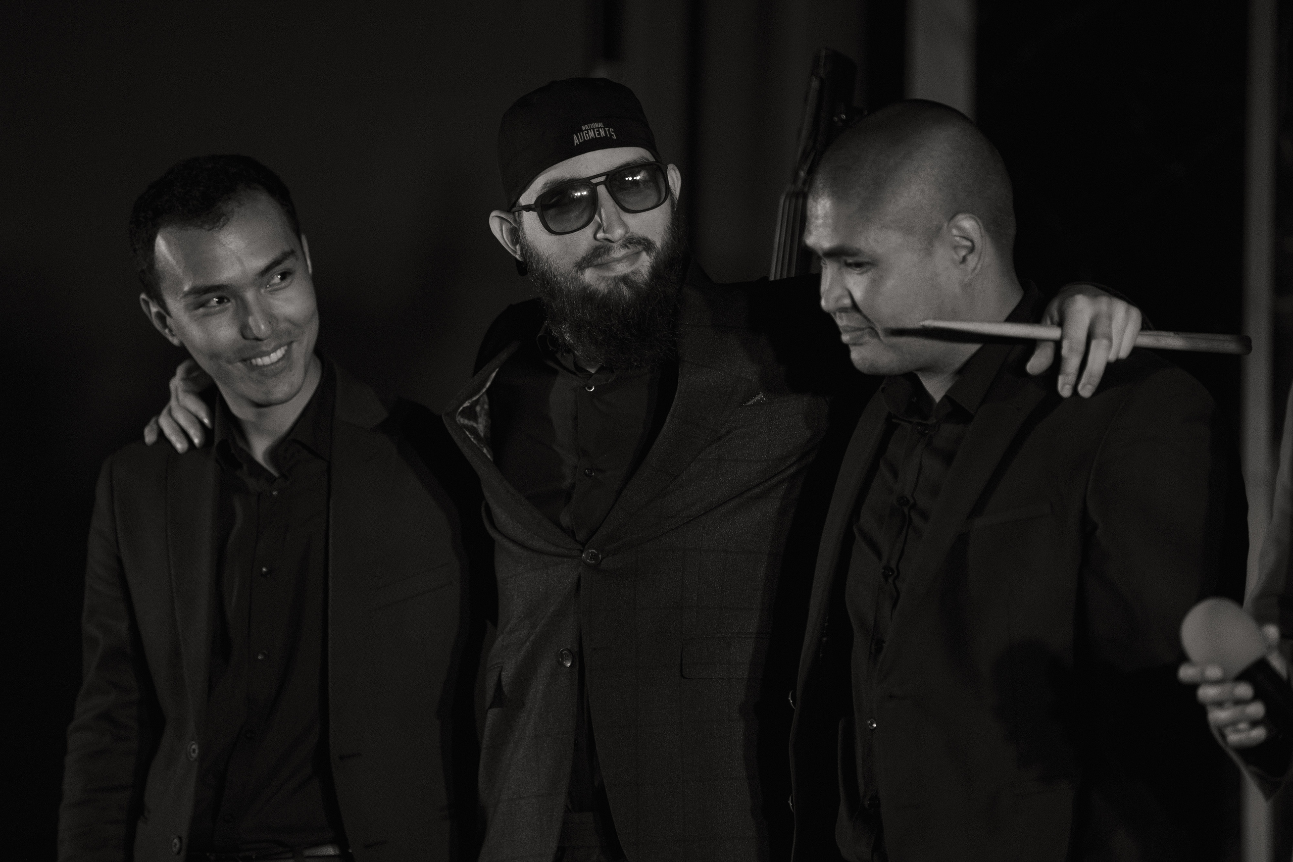 Concert Music of Ulan Asamudinov. Азимжан Нуритдинходжаев — свадебный фотограф