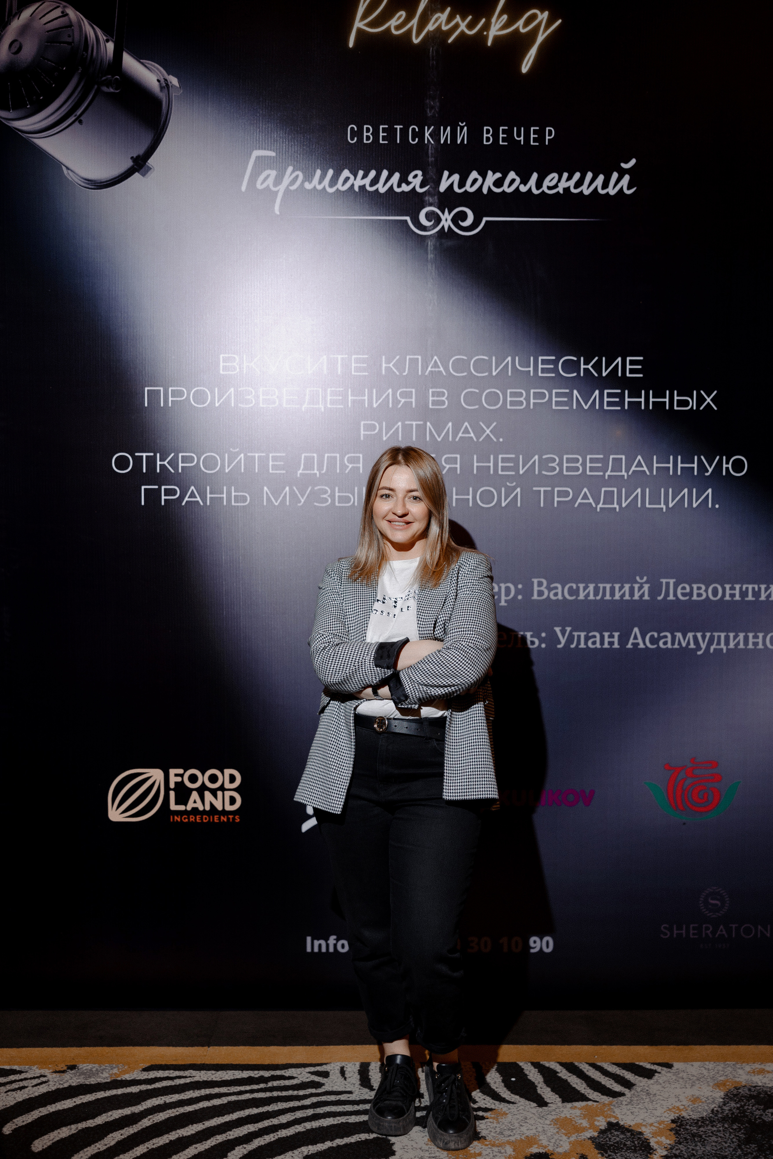 Concert Music of Ulan Asamudinov. Азимжан Нуритдинходжаев — свадебный фотограф