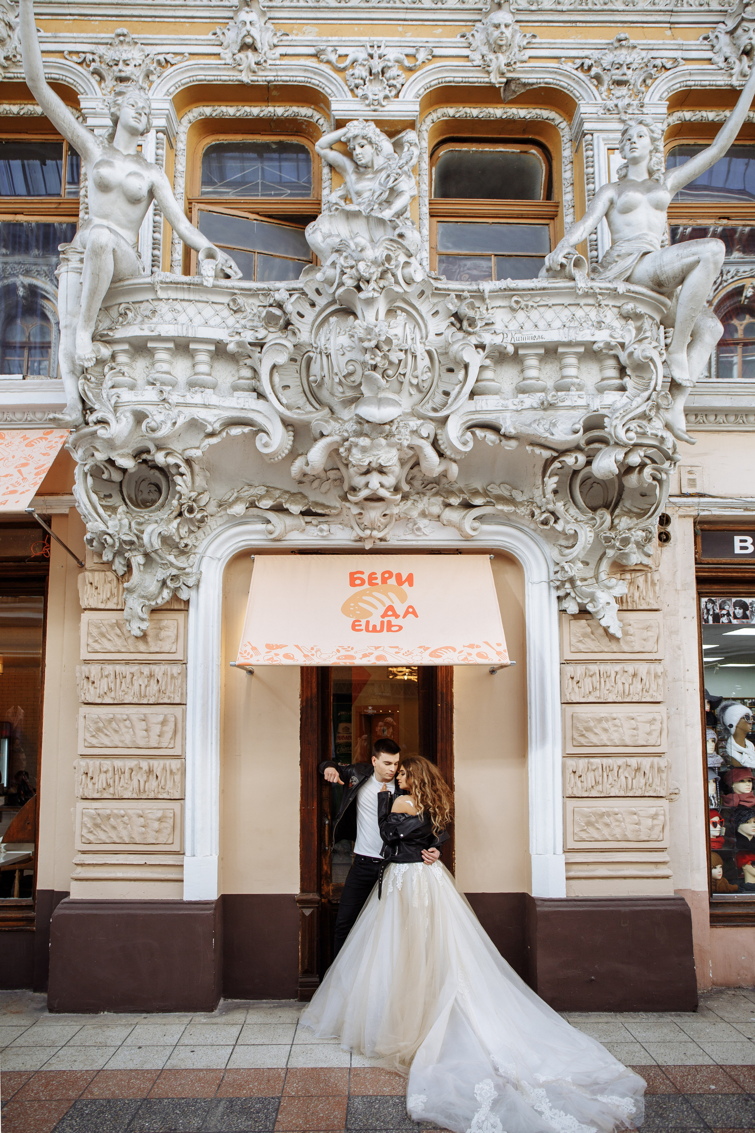 PASSAGE. Fotograf de nuntă și familie în Chișinău Sava Simion
