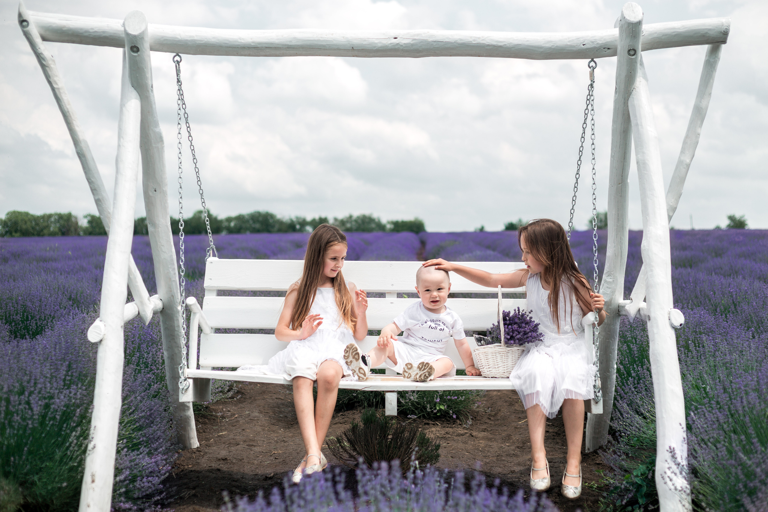 LAVANDA. Fotograf de nuntă și familie în Chișinău Sava Simion