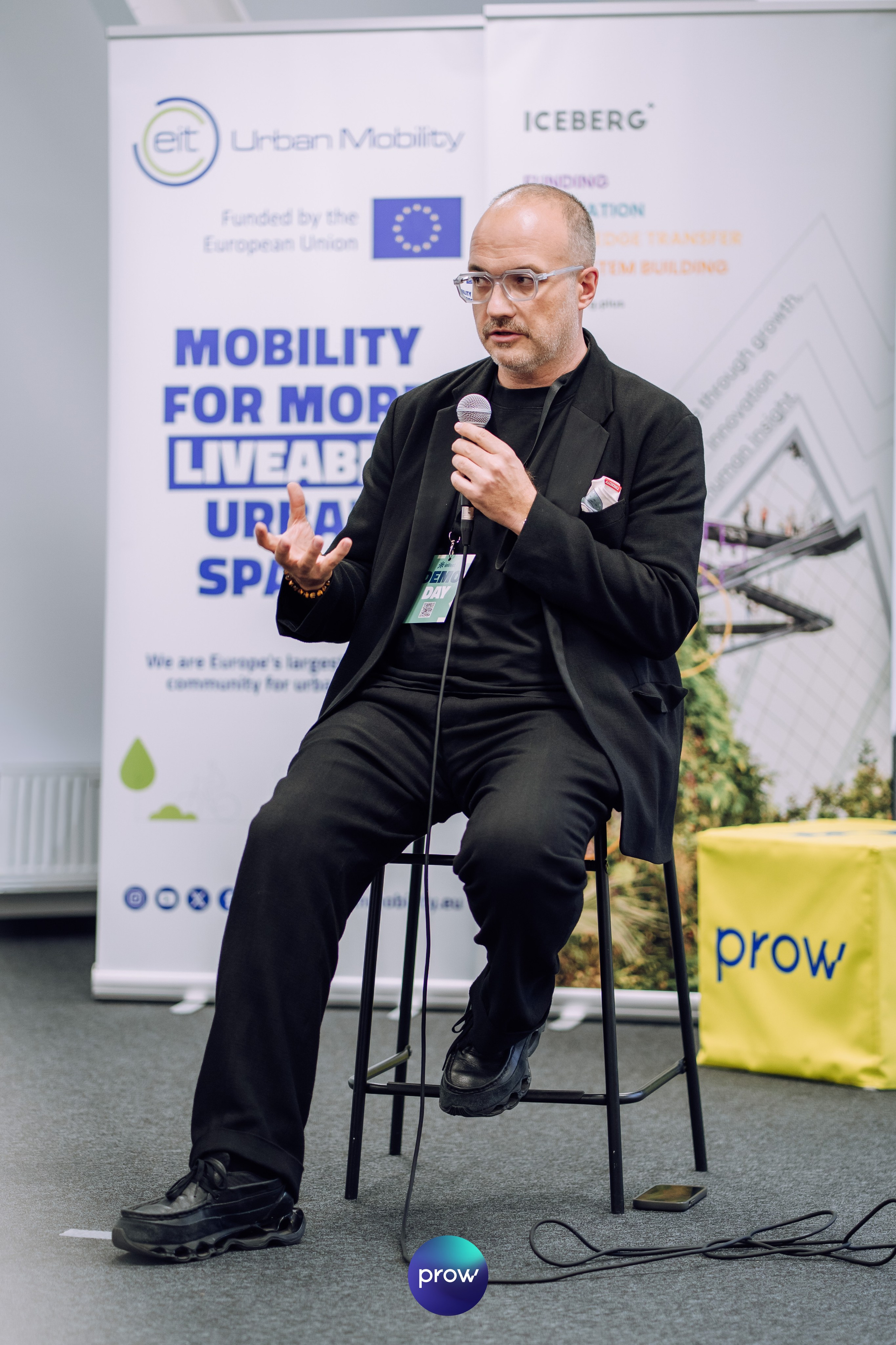 InVest DemoDay @ Cowork. Cozac Cristian Photographer