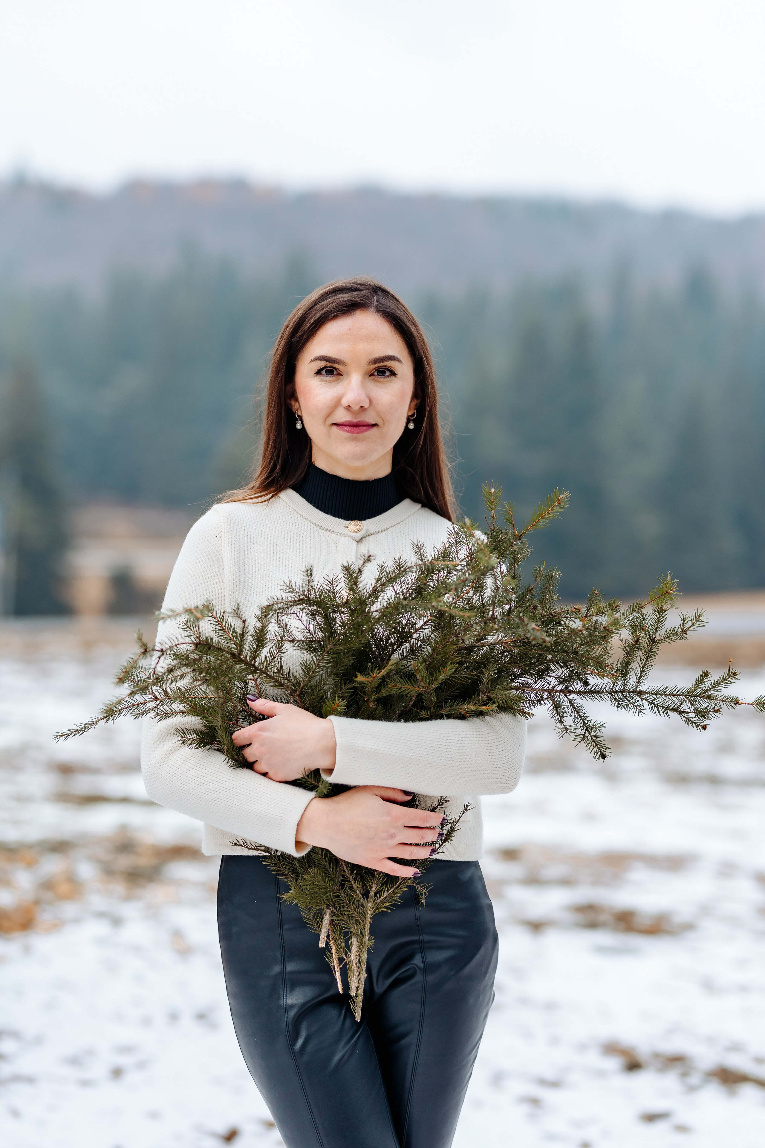 Cristina și Magda. Cristina Andronache fotograf Brașov fotograf de familie fotograf de nunta Brașov