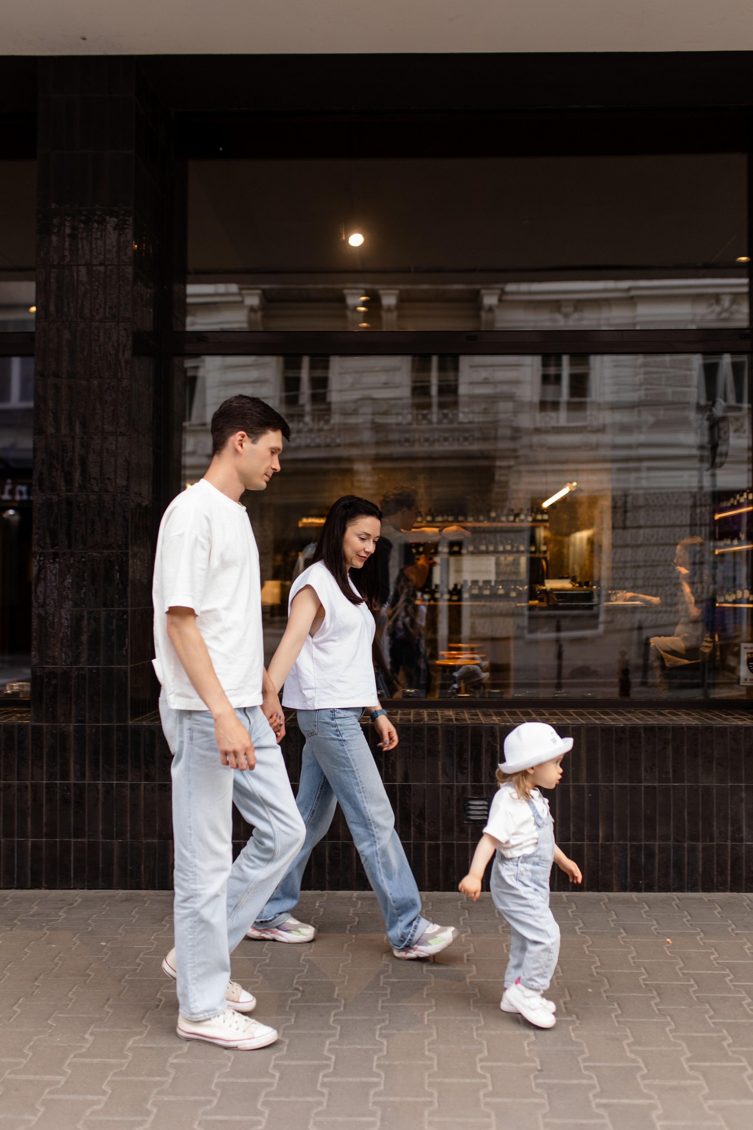 Денис+Настя+Єва. Весільний, сімейний фотограф Варшава