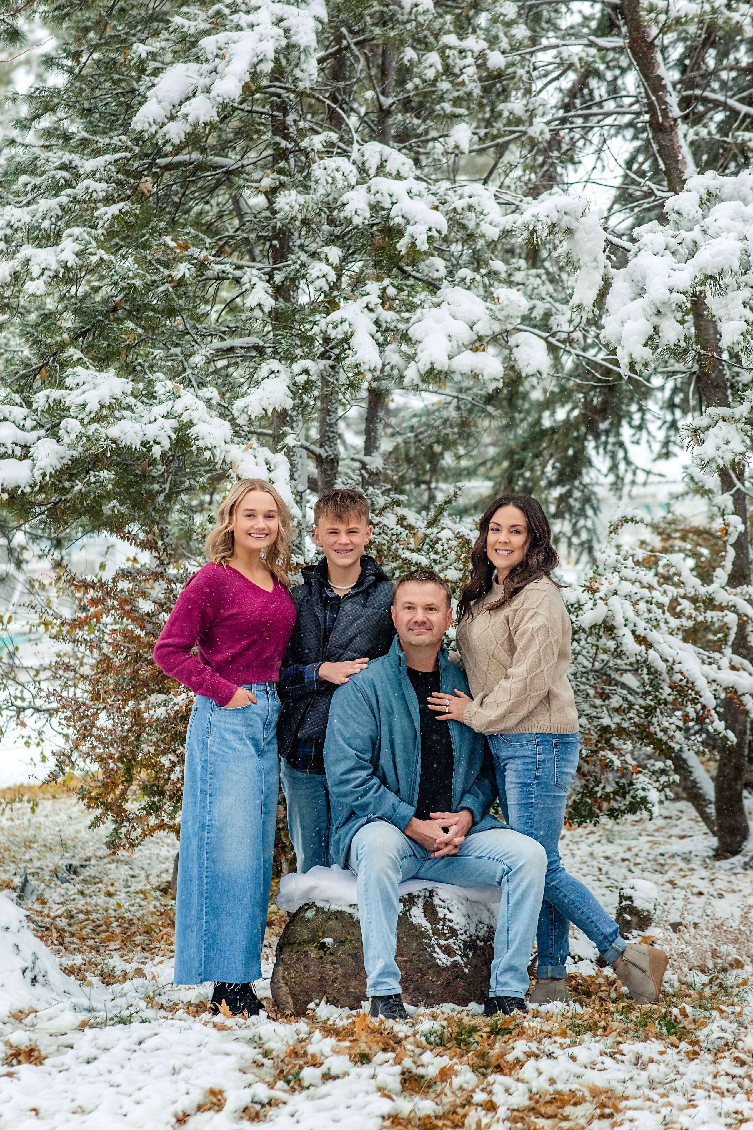 Cassidee. Wedding photographer Utah. Weddings, Families, Portraits