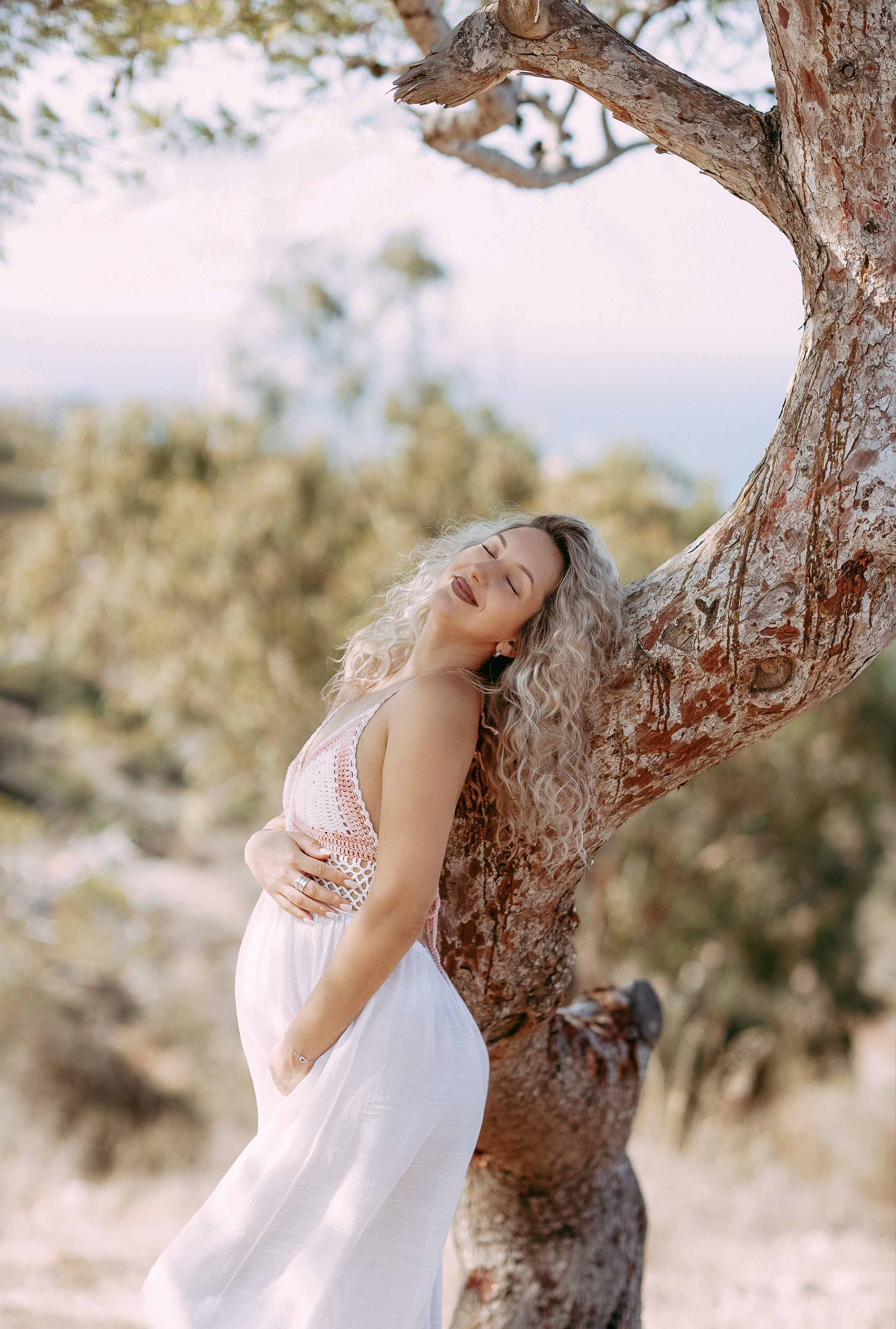 Gentle Alina waiting for a miracle. Pregnancy & nature. Mila Artphotо-Профессиональный портретный фотограф, Израиль