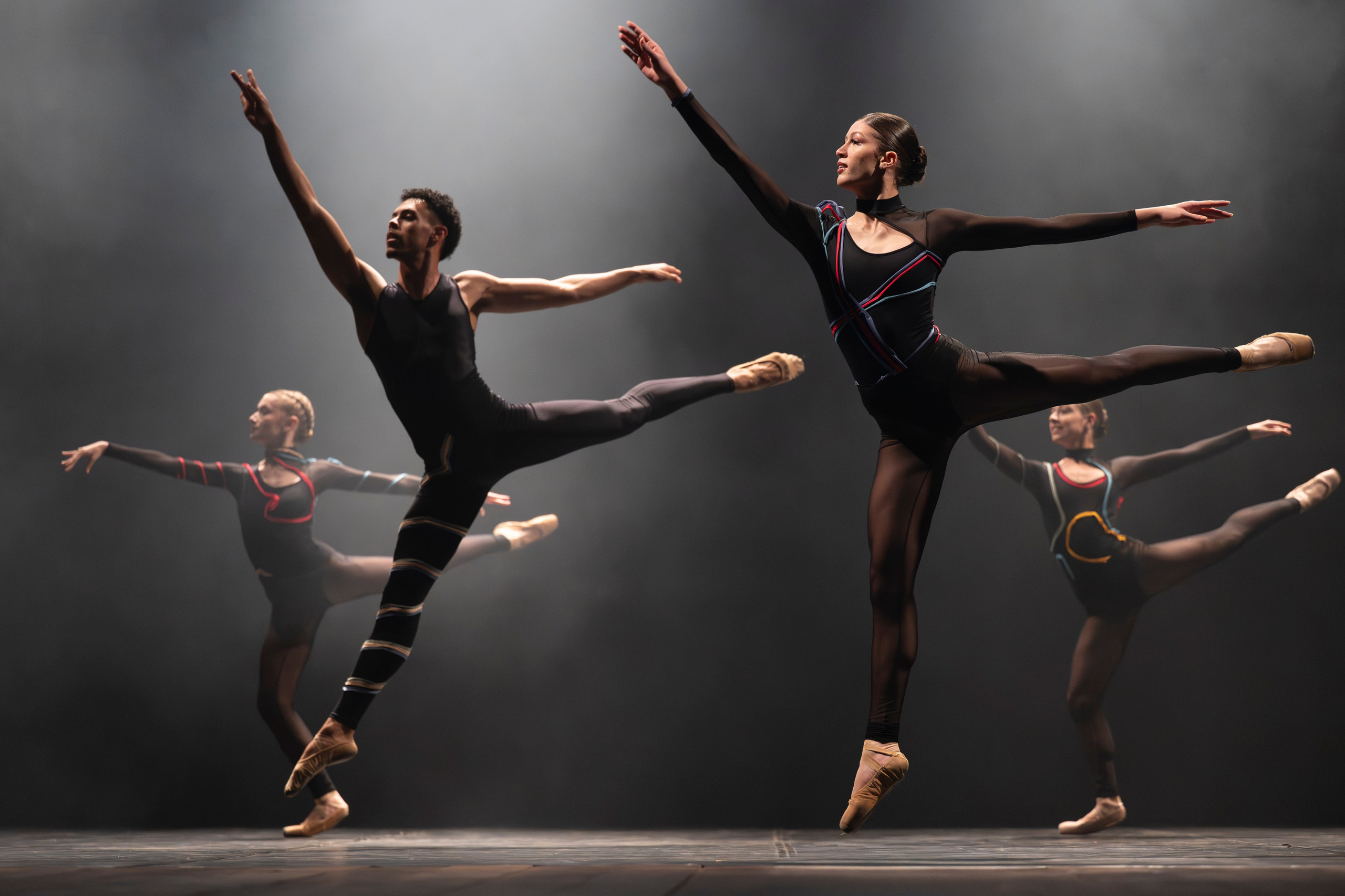 DANCE. ©2025 Adriano Escanhuela Photography