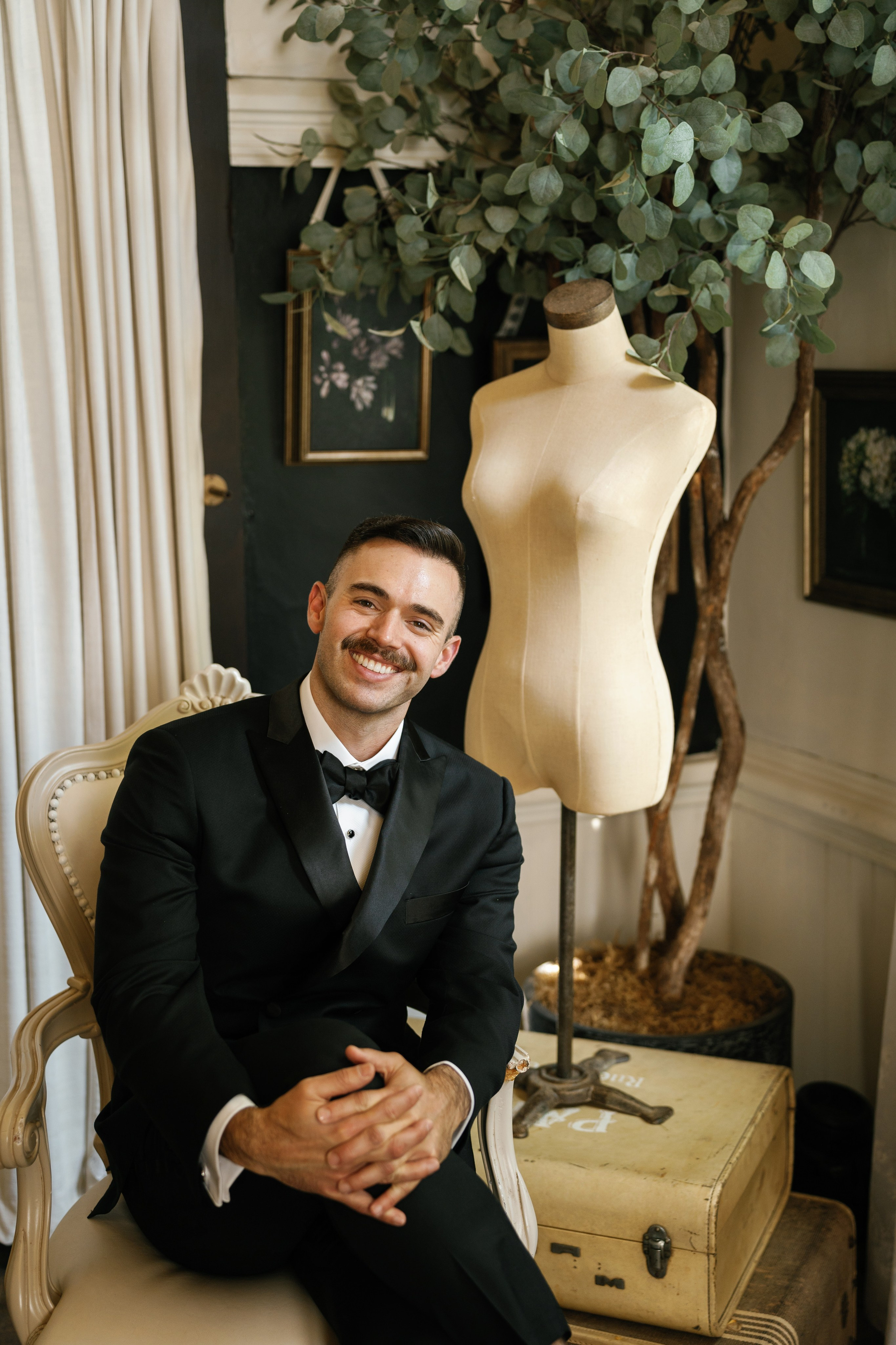 LGBT wedding photographer in California. Wedding Photography & Videography Team in California, Los Angeles, San Francisco, San Diego and Travel