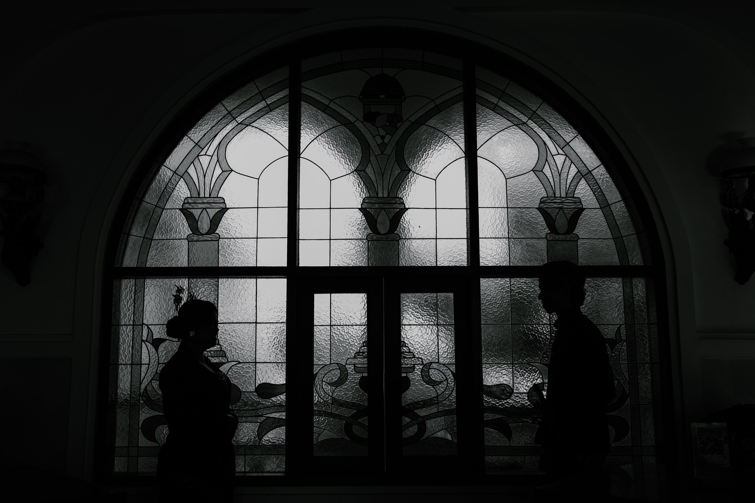 Prewedding Photo Shoot with Javanese style. Female Photographer in Bali