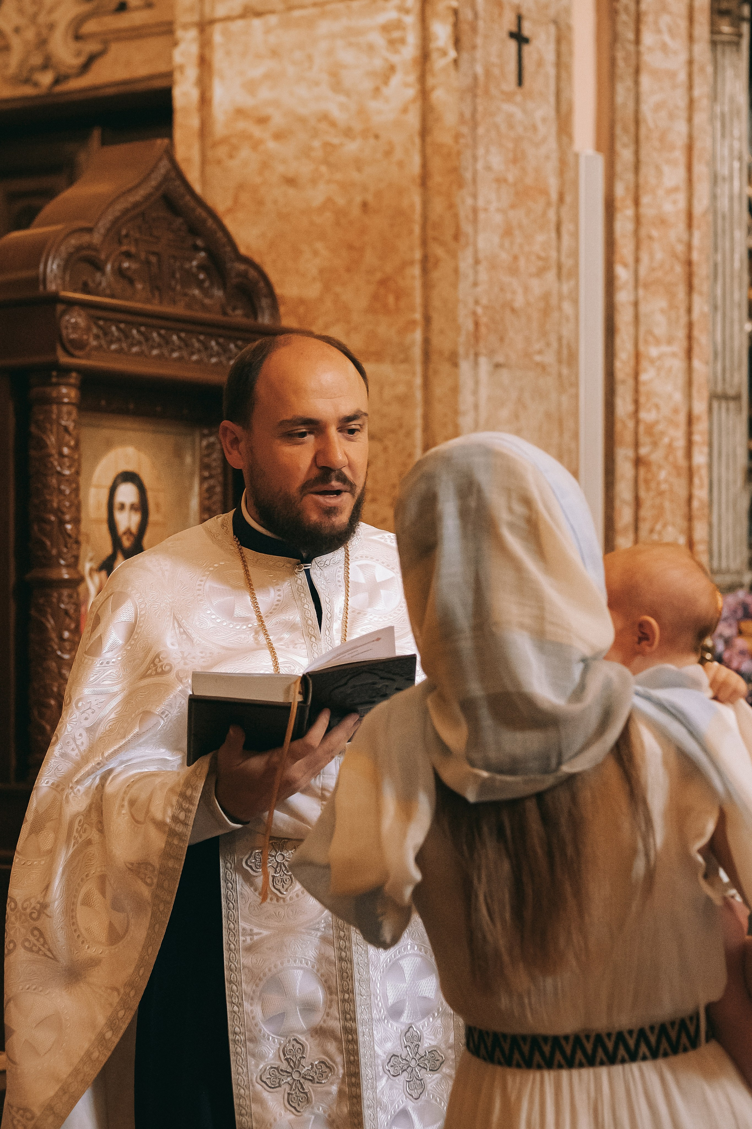 Хрещення. Валерія Сичова. Сімейний та репортажний фотограф в Португаліі