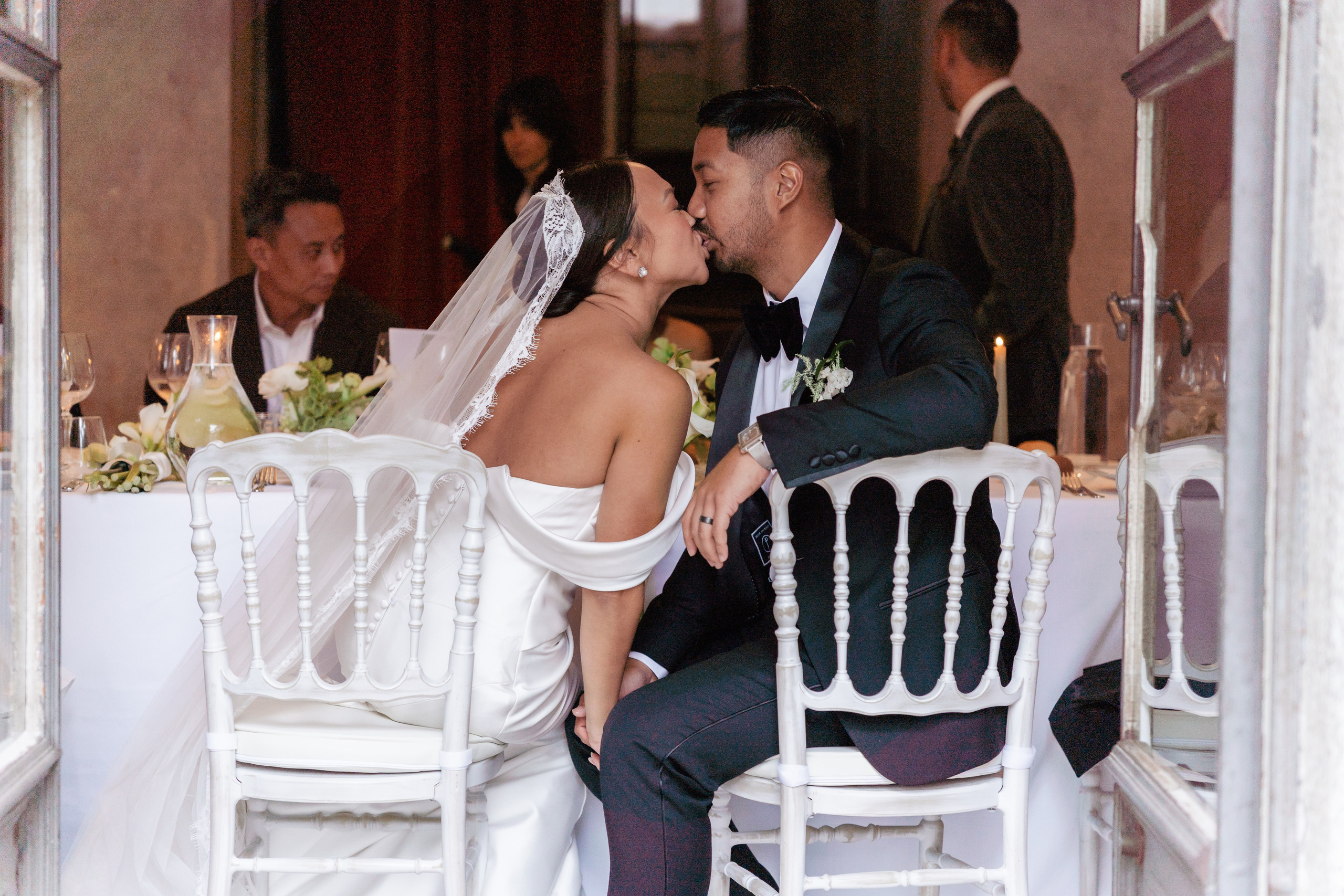 BEATRICE AND RAFAELE_LAKE COMO_Villa Regina Teodolinda. PHOTOGRAPHER IN ITALY
