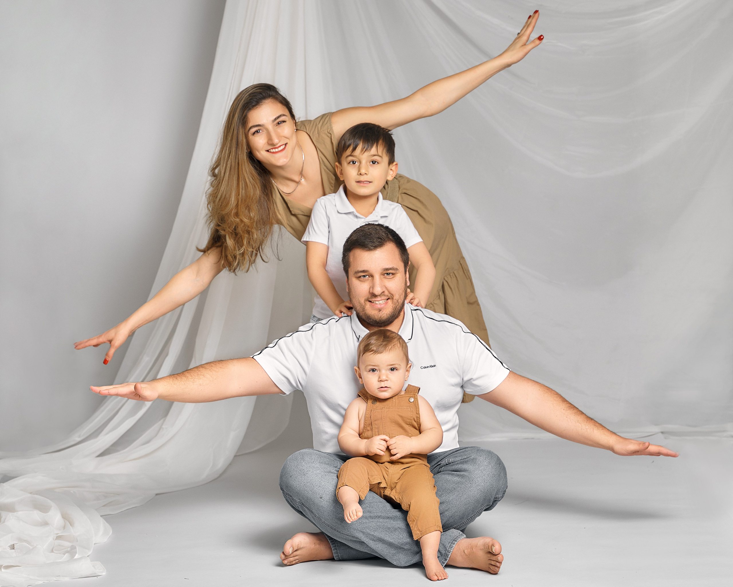 Family. Triple-A photo studio