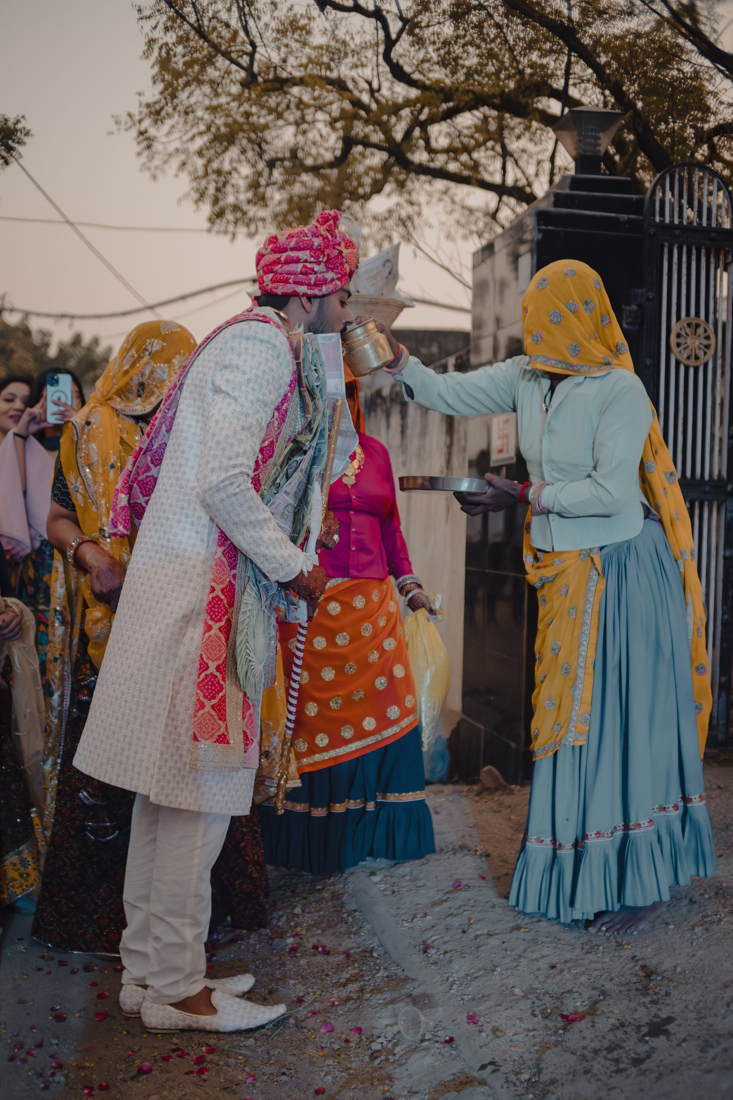 Parul & Sanjay. Wedding and Family photographer in india