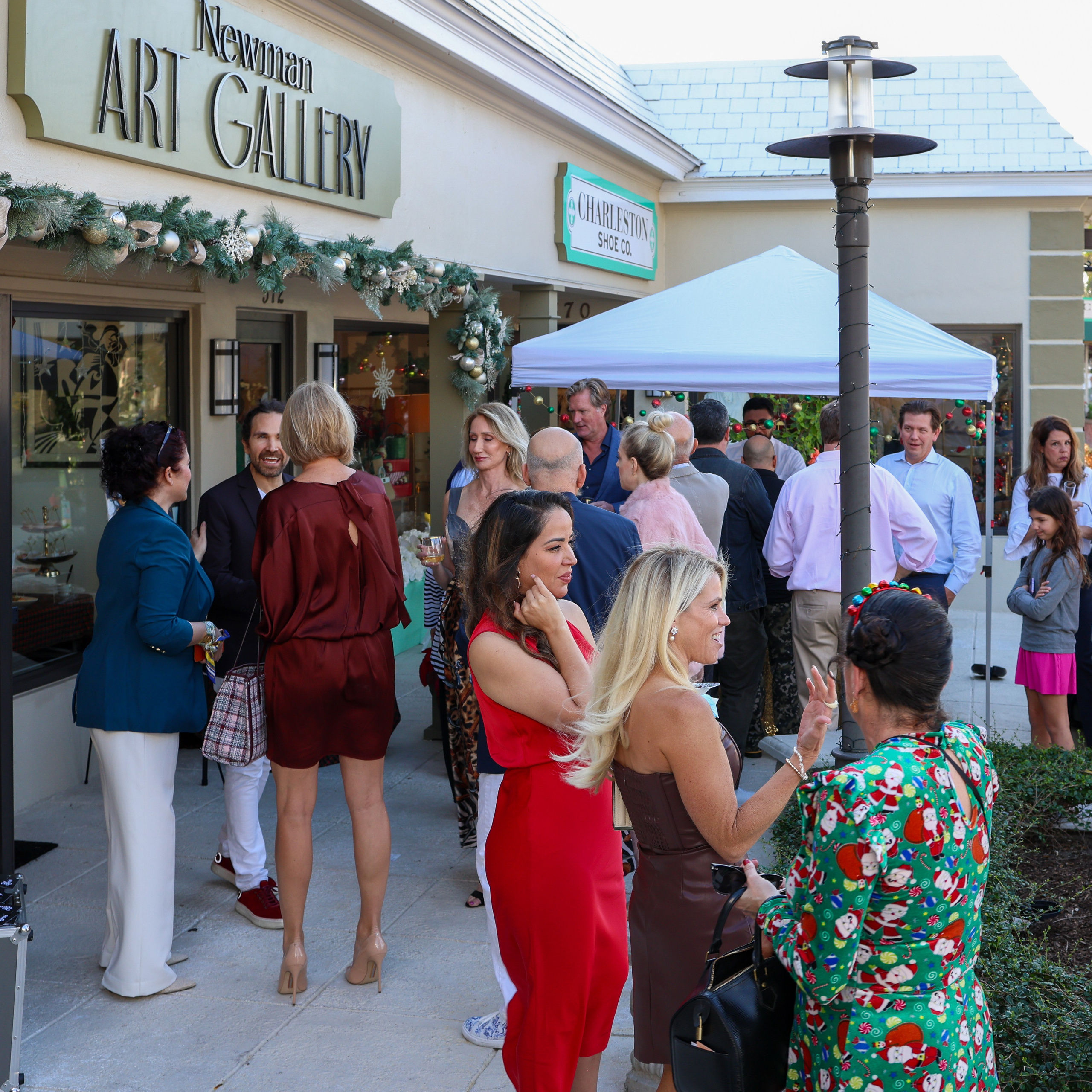 Paradise Coast Lifestyle Magazine. Out and About 239