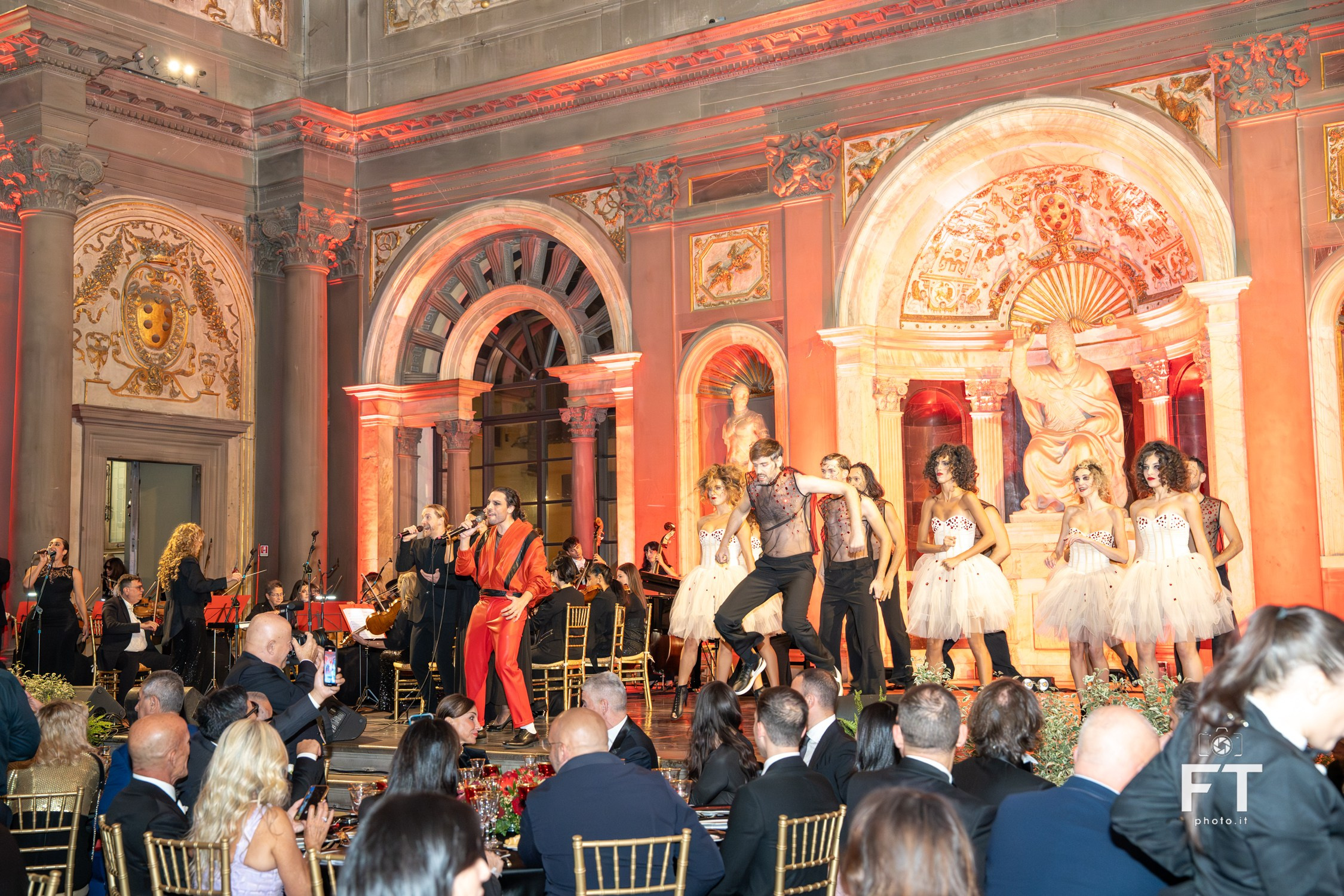 Luxury Charity Dinner ANT. Ftphoto