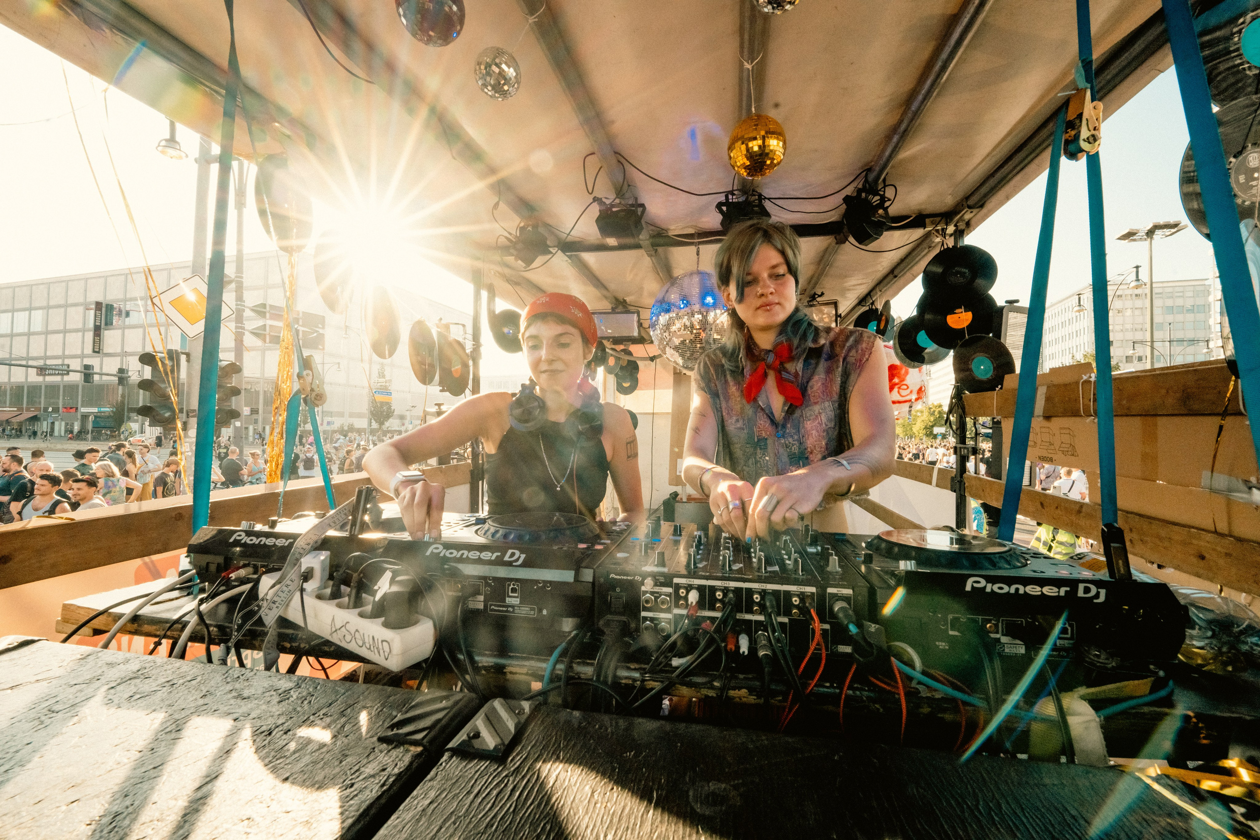 ZUG DER LIEBE 2024 // SUBLIME. Stevenson.Visual.Lab — Professional Photo/Video in Berlin