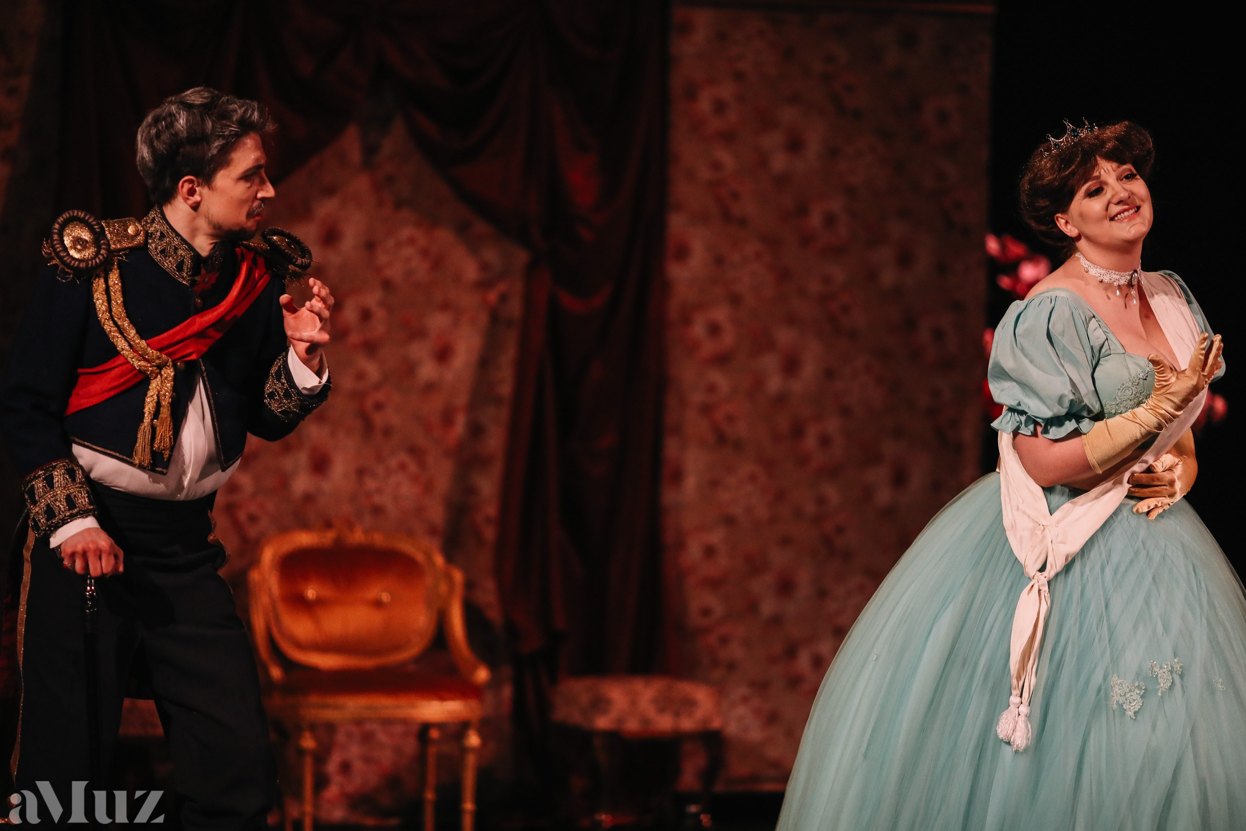 Opera Łąkowa. Fotograf Ślubny Warszawa - Sesje Biznesowe Rodzinne Eventy