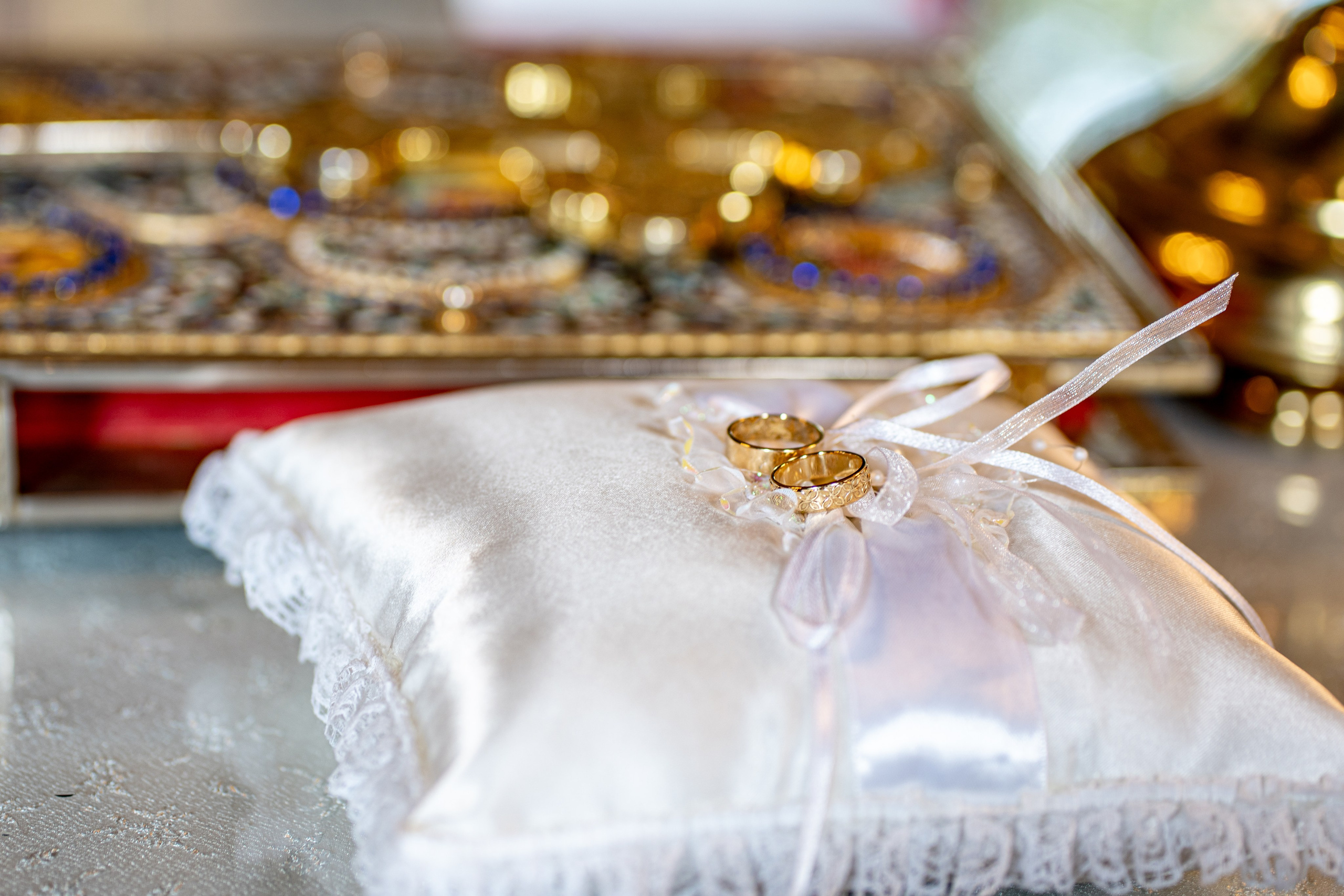 Imortalizează emoția reînnoirii jurămintelor la Nunta de Argint printr-o ședință foto profesională. Momente autentice, povești de iubire. Fotograf de evenimente, portret si lifestyle