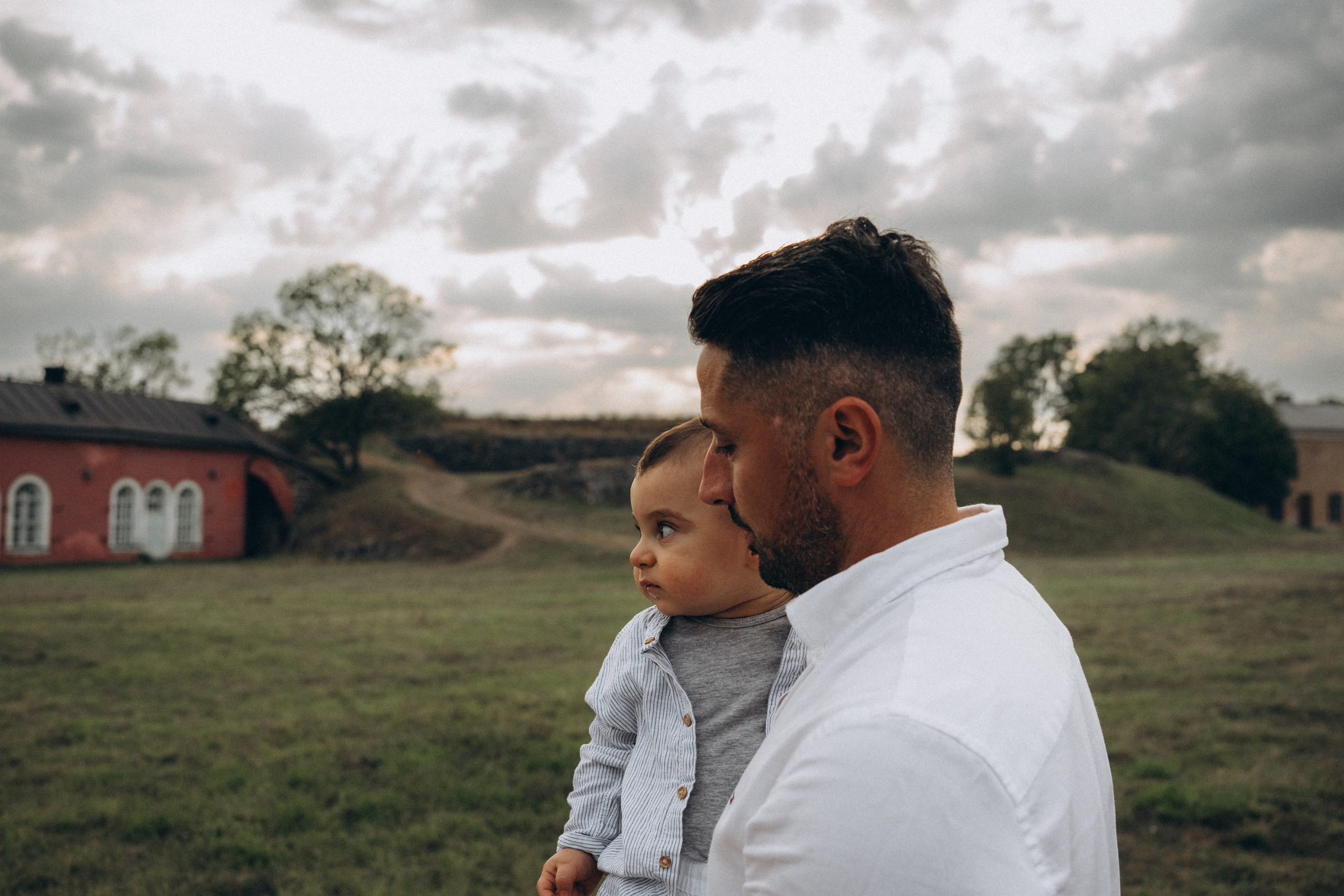 Summer. Wedding and potrait photographer in Helsinki Vickan O