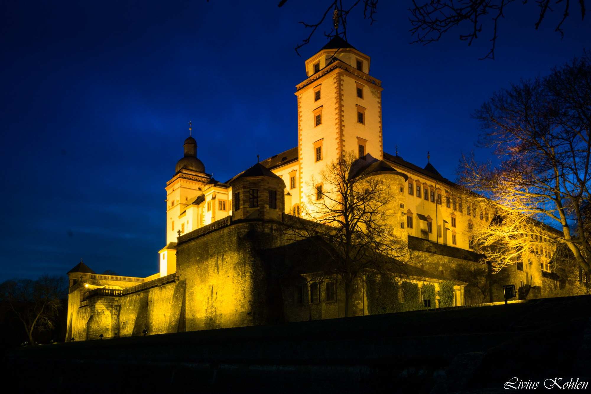 Würzburg by Nacht. FOTO KREATIV