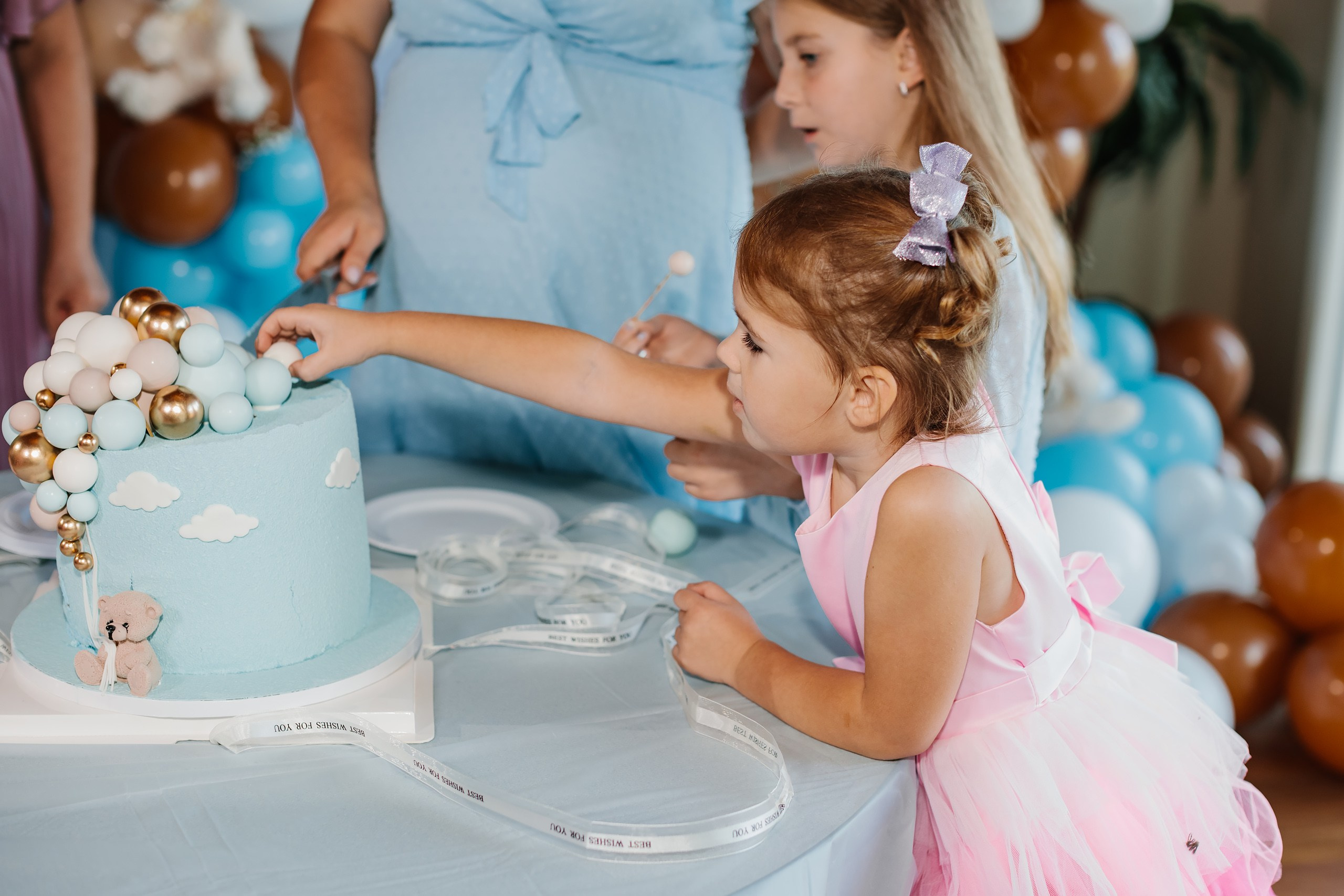 10.01.2022 Baby shower. Wedding family event photographer in Chicago Nick Yushevich