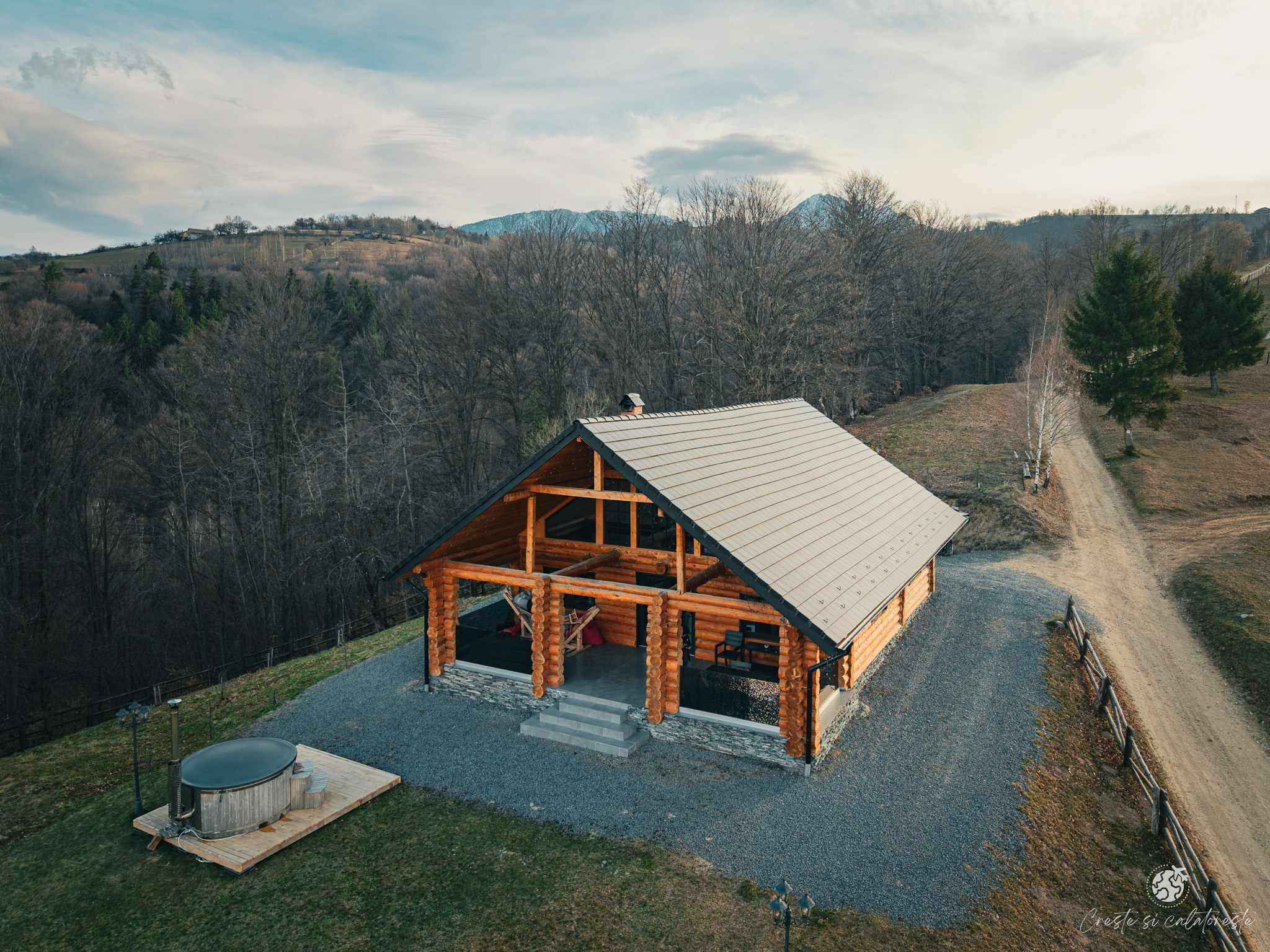 Amber Hills. Creste si calatoreste