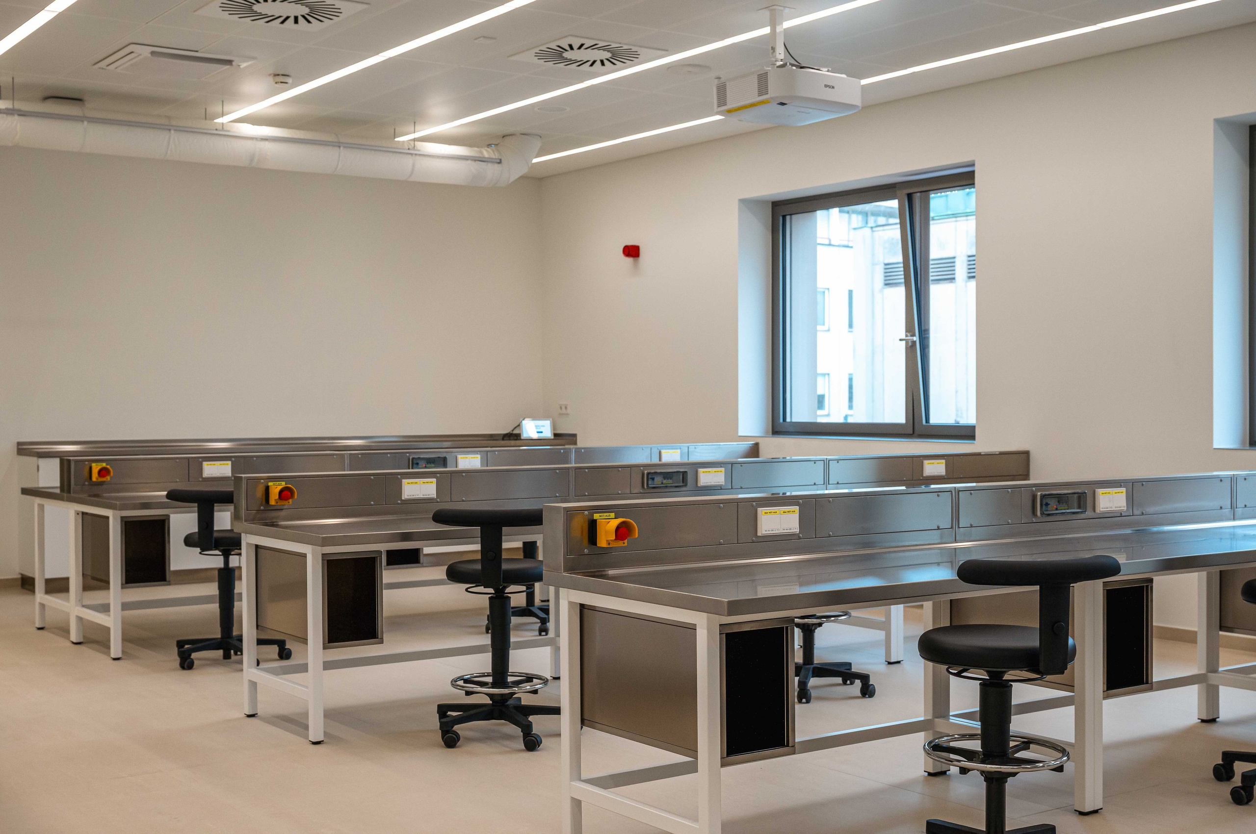 Prosektur Uniklinik Köln. Fotograf in Berlin Brandenburg (Familien, Kinder, Paare, Hochzeiten)
