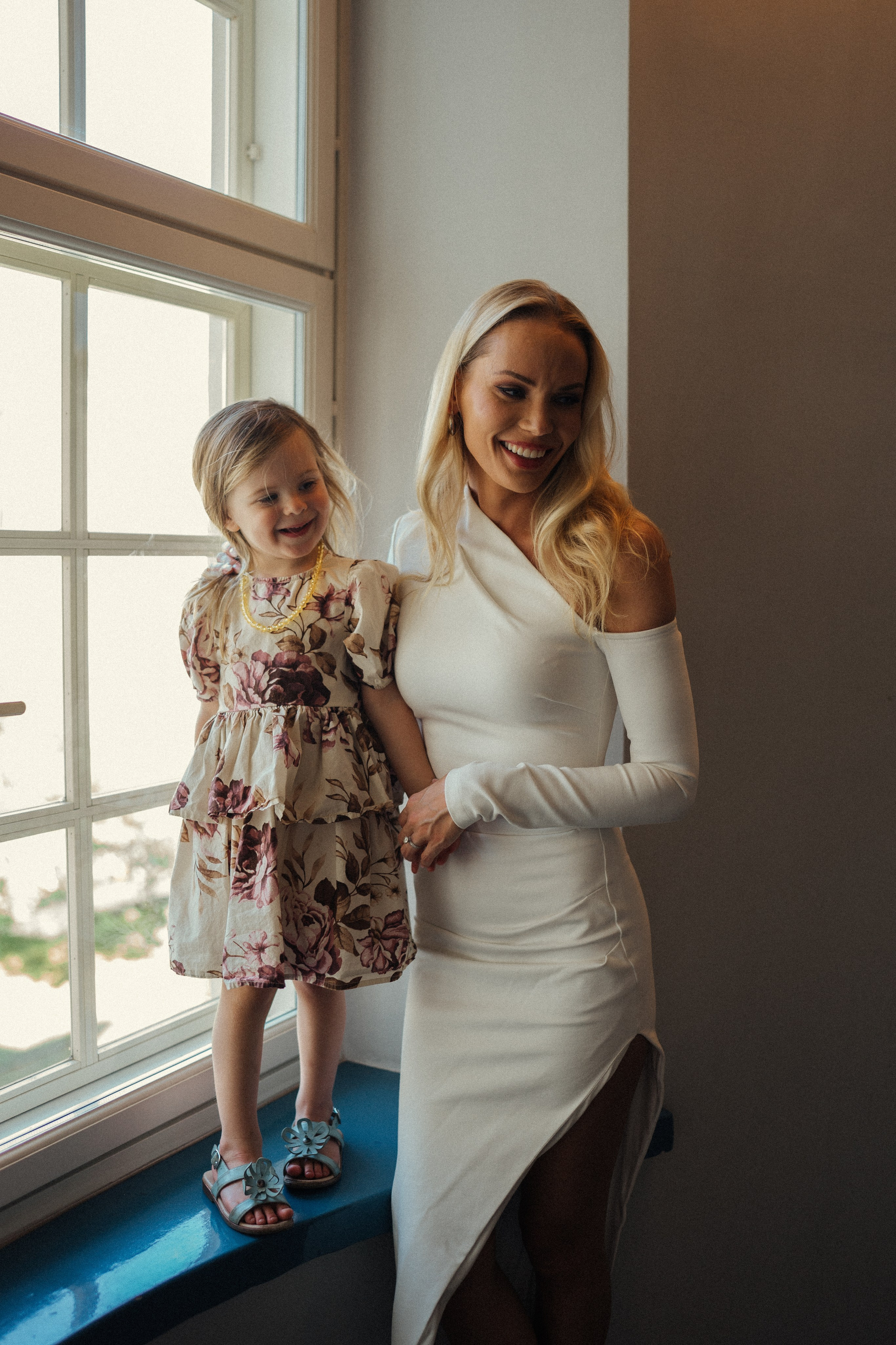 L&H. Wedding and potrait photographer in Helsinki Vickan O