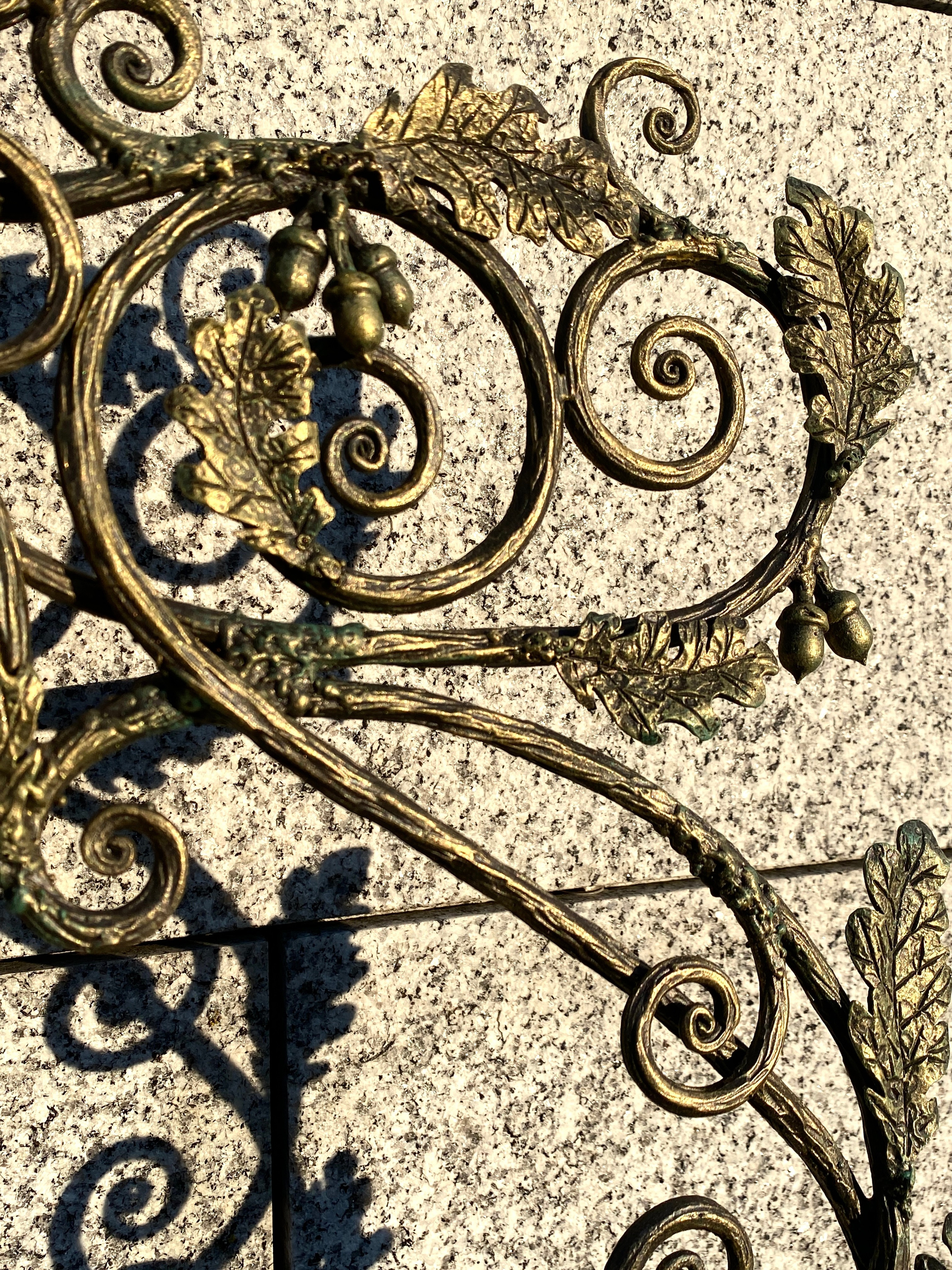 Вместилище Капсул с частичками земли с воинских захоронений. Скульптор кузнец Мария Тарлецкая