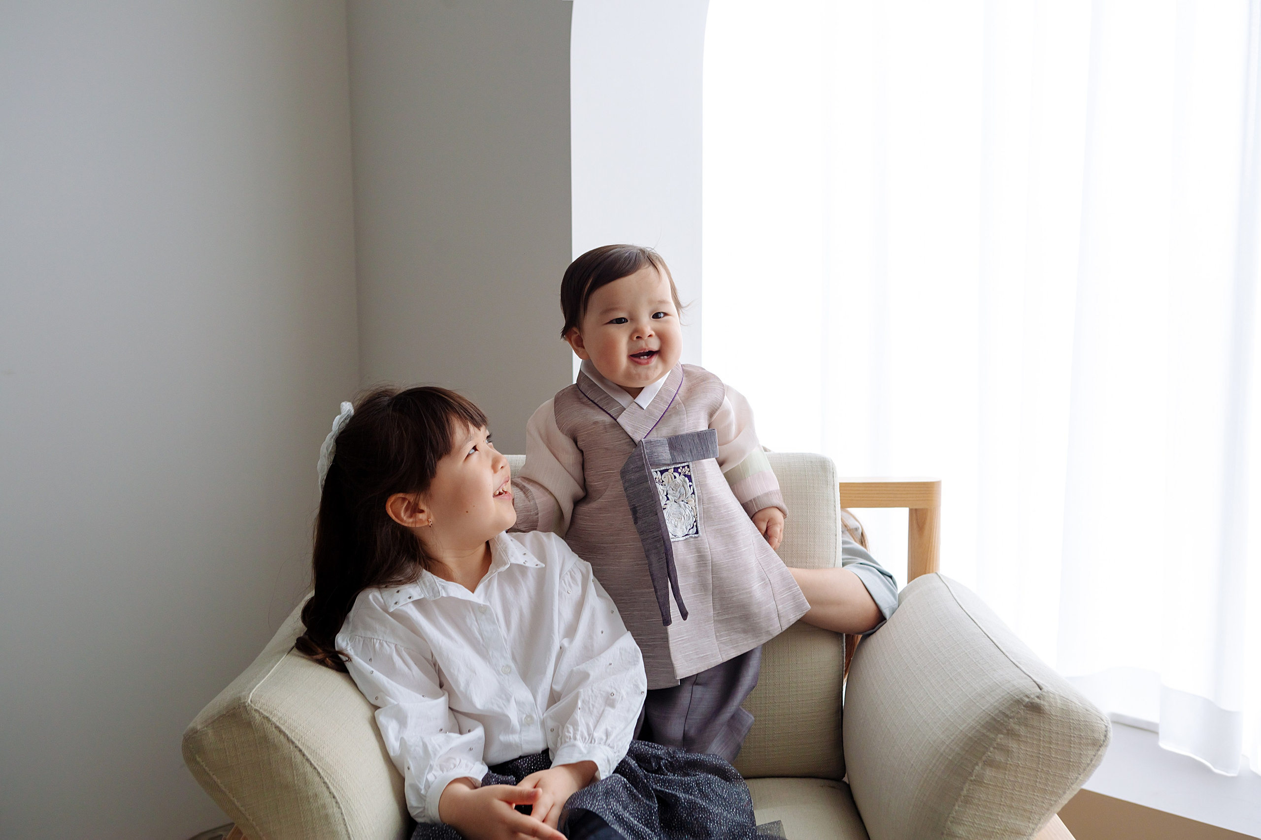 Тимофей в студии. Фотограф беременности, ньюборн и годовасиков в Корее Жанна Хан