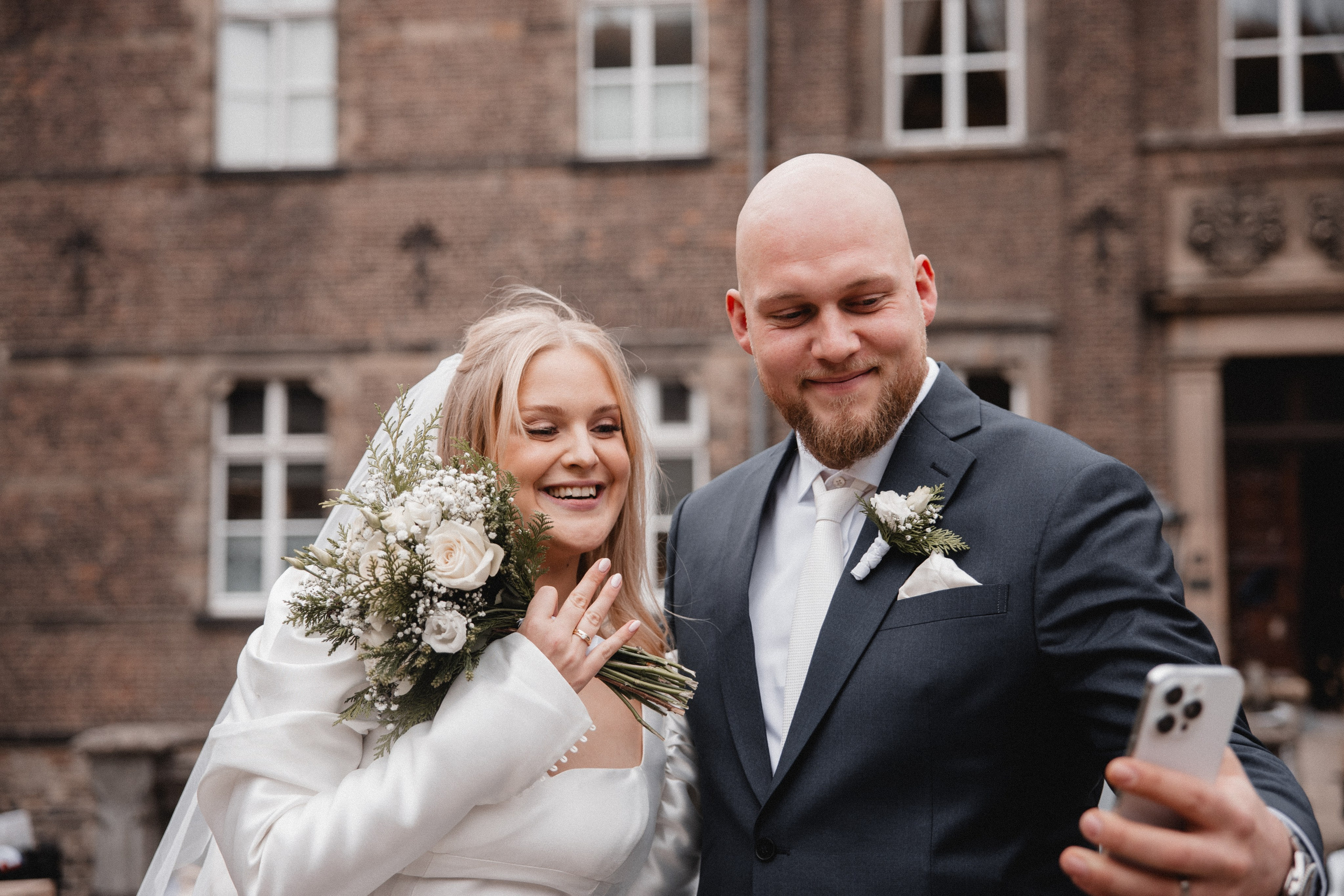 Louisa & Niklas | Schlosshotel Hugenpoet. Photographer in Bochum Dolia Halyna
